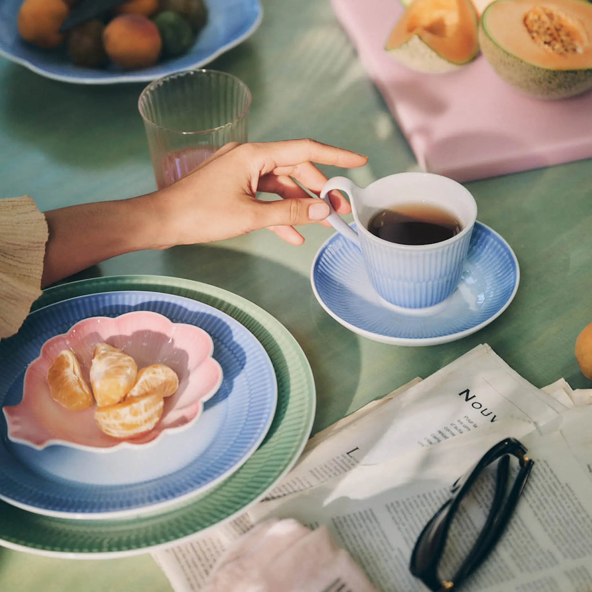 Royal Copenhagen Iris høyhankskopp og skål 25 cl blå