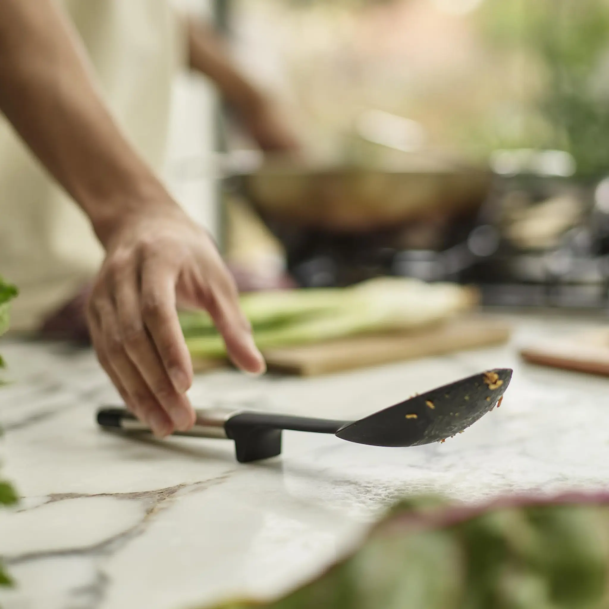 Joseph Joseph Elevate grytsked 6,7 cm svart