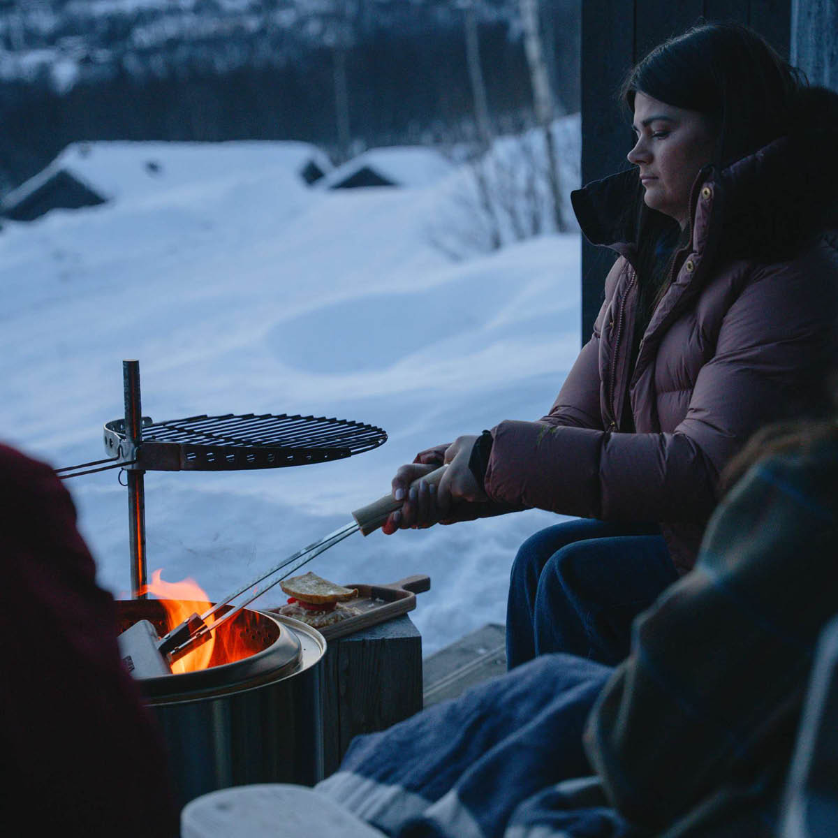 Espegard Eld 50 Tulisija grillitelineellä