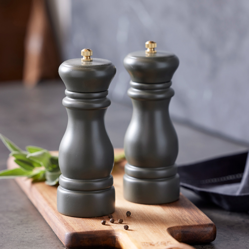 Tareq Taylor Himalaya Suola- ja Pippurimylly 16,5 cm Forest Green