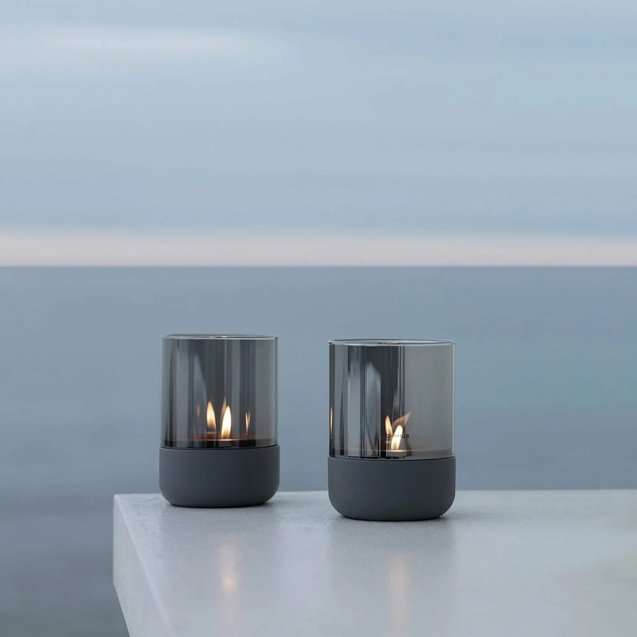 Blomus Calma ljuslykta 9,5 cm stålgrå smoke 2-pack