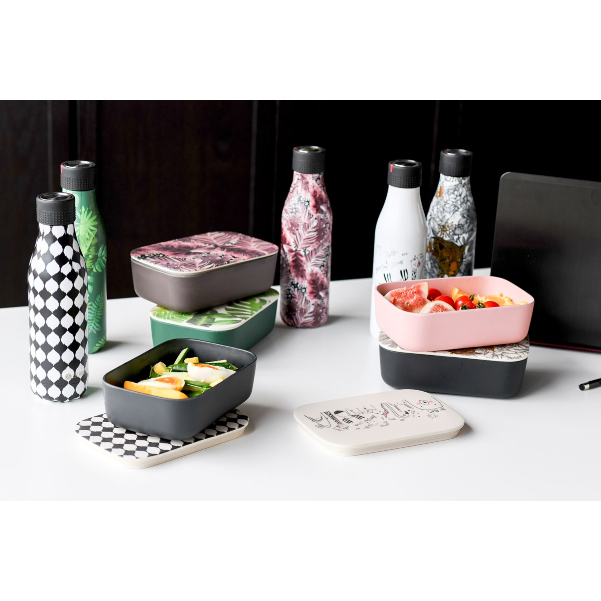 Les Artistes Bottle Up Termospullo 50 cl Musta/Valkoinen