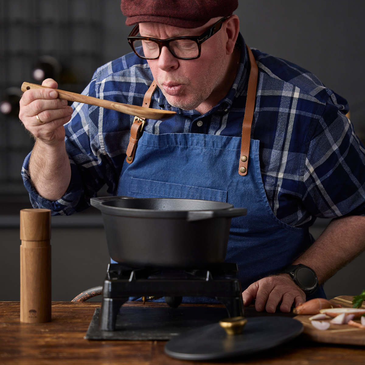 Holm Gjutjärnsgryta oval 3,8 L svart