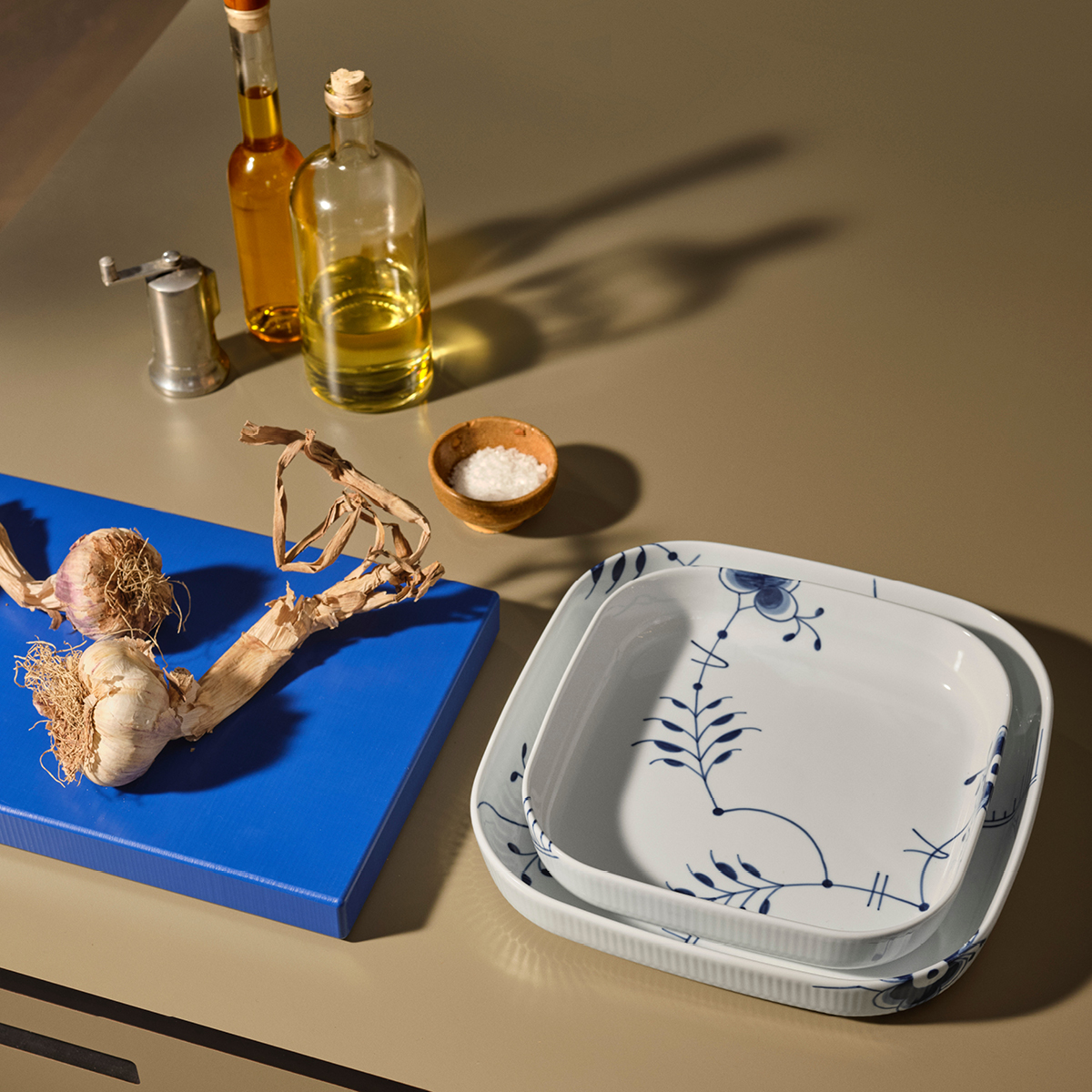 Royal Copenhagen Blue Fluted Mega Uunivuoka 25x25 cm