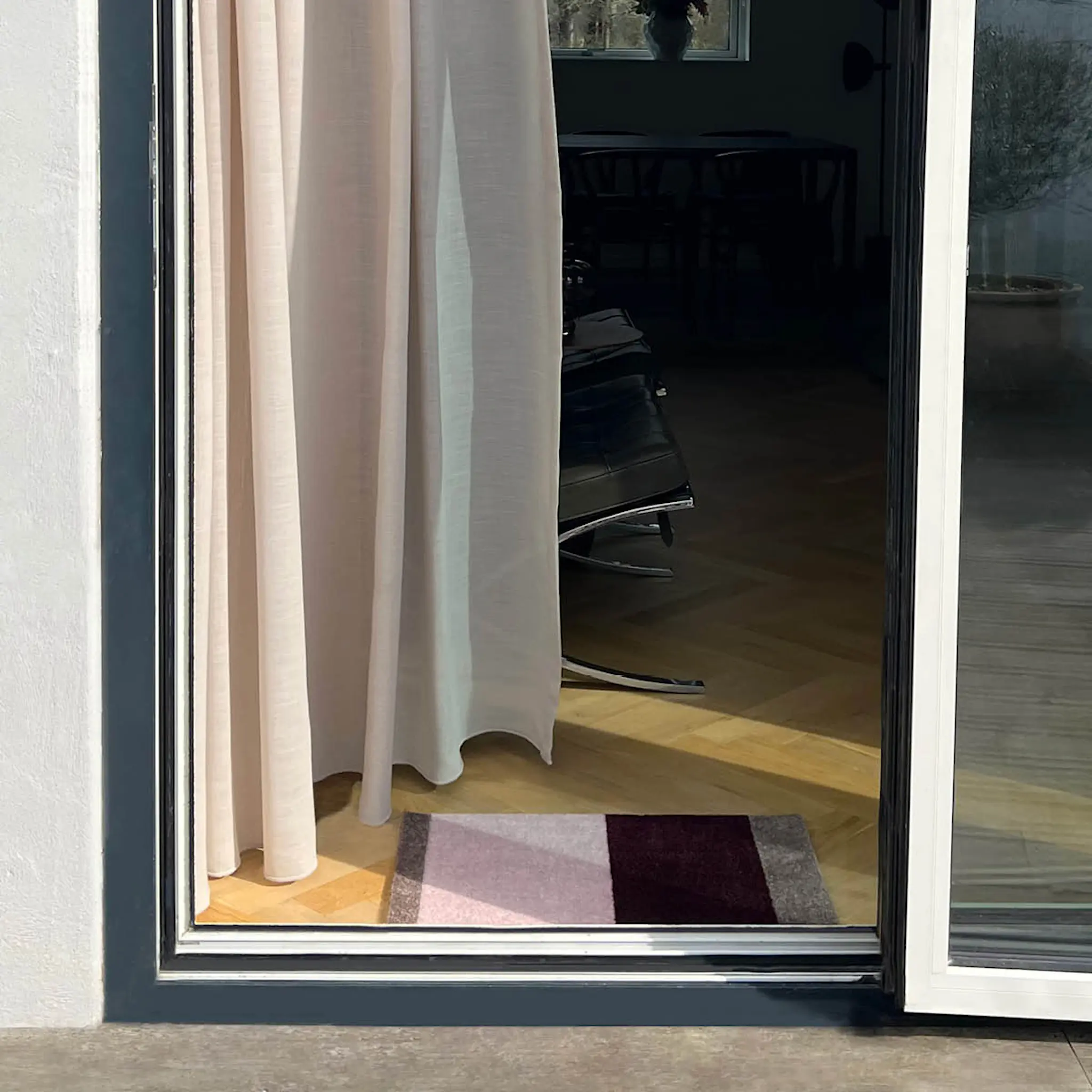 Tica Copenhagen Stripes Horizontally golvmatta 40x60 cm bordeaux/rose/sand