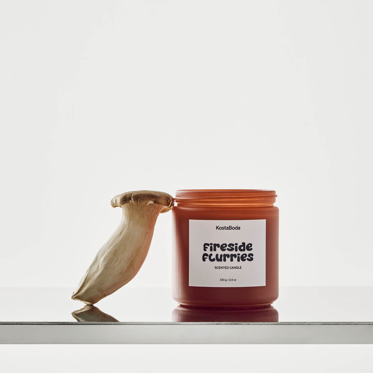 Kosta Boda Mind TUoksukynttilä 10 cm Fireside flurries