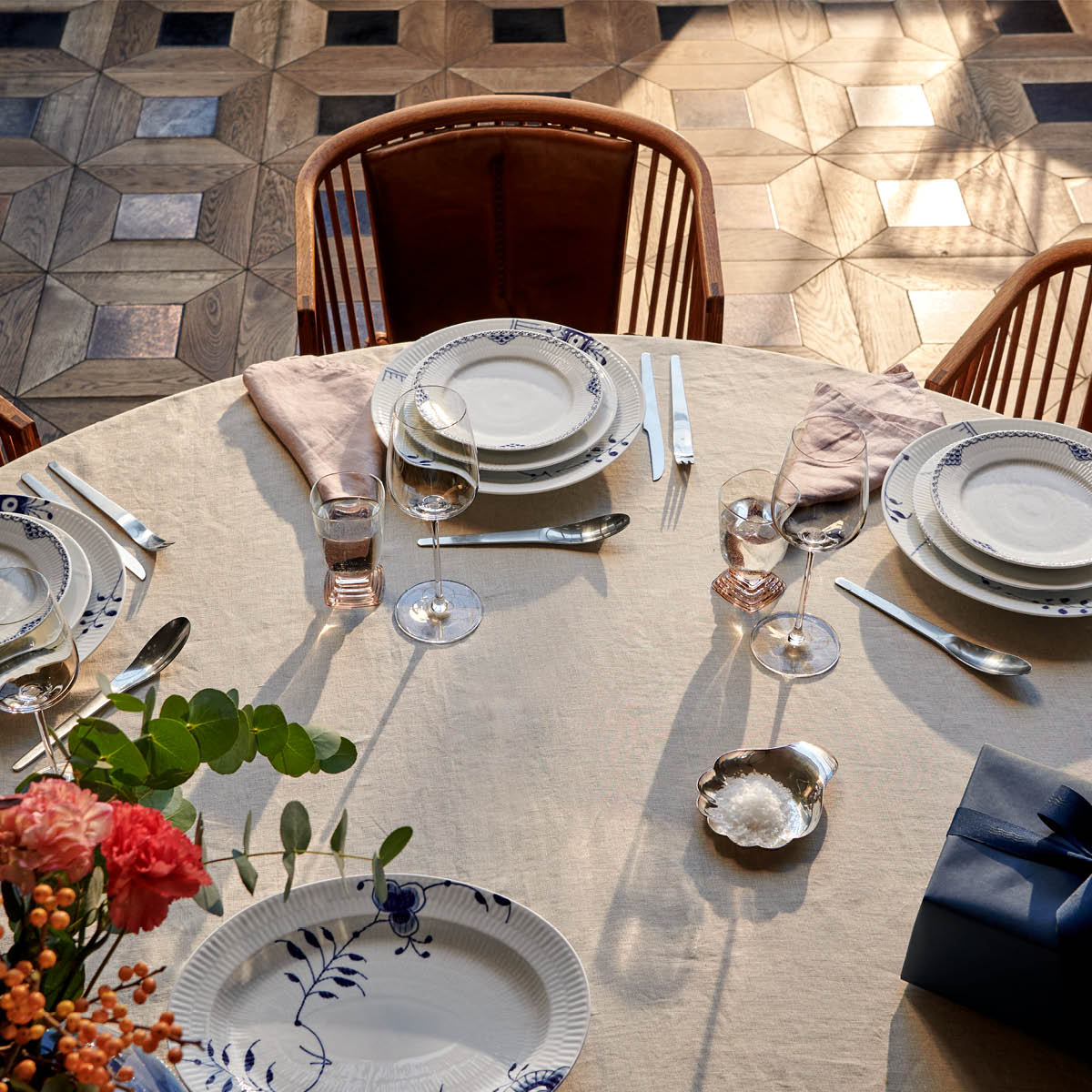 Royal Copenhagen White Elements Lautanen 25 cm