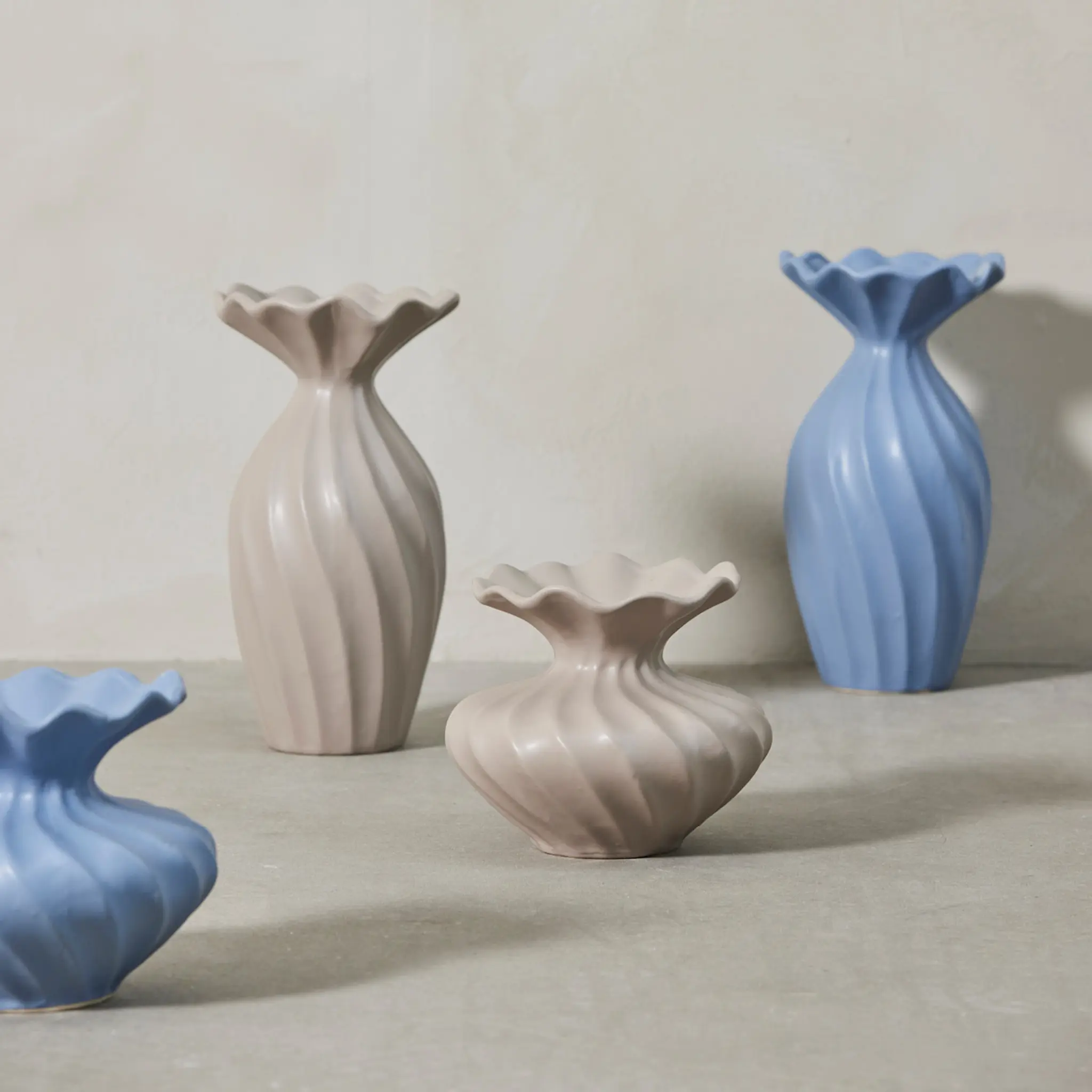 Lene Bjerre Susille vas 14 cm sand