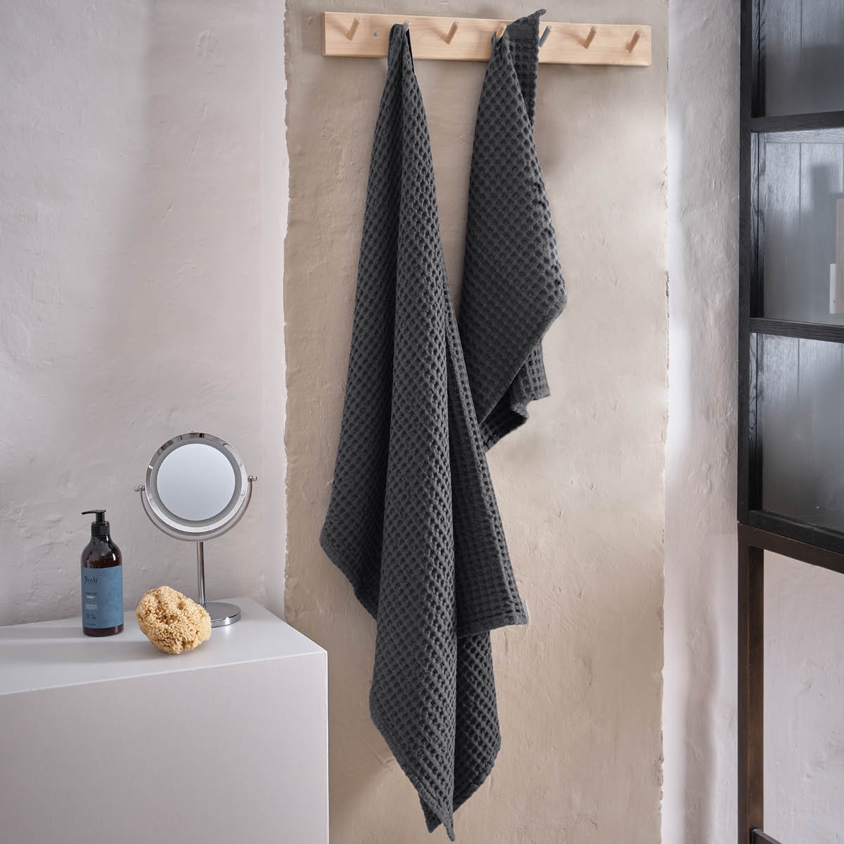 The Organic Company Big Waffle gavesett med håndkle og badelaken dark green