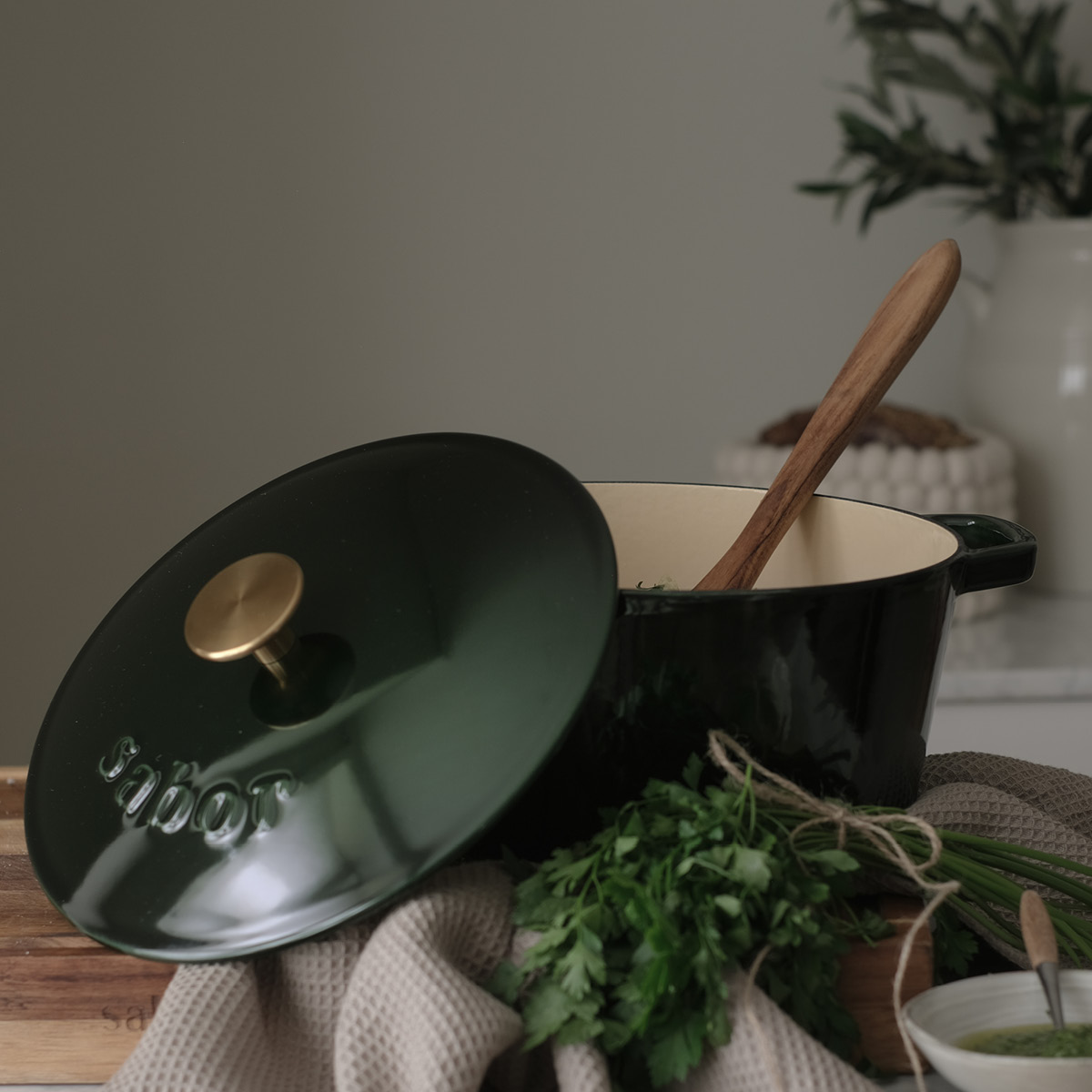 Sabor Sabor Valurautapata 24 cm 4,4 L Tummanvihreä