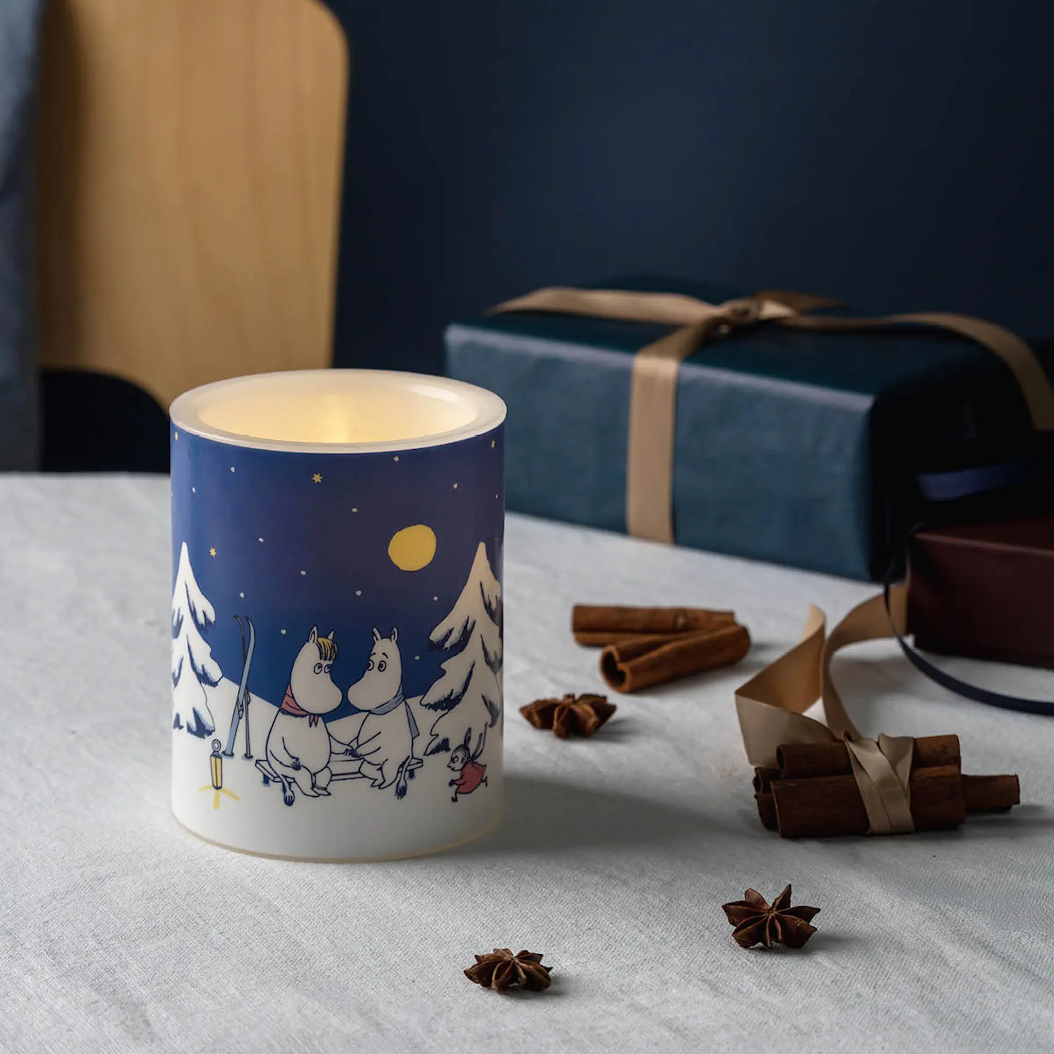 Muurla Muumi LED Pöytäkynttilä Tähtiyö 12,5 cm Sininen