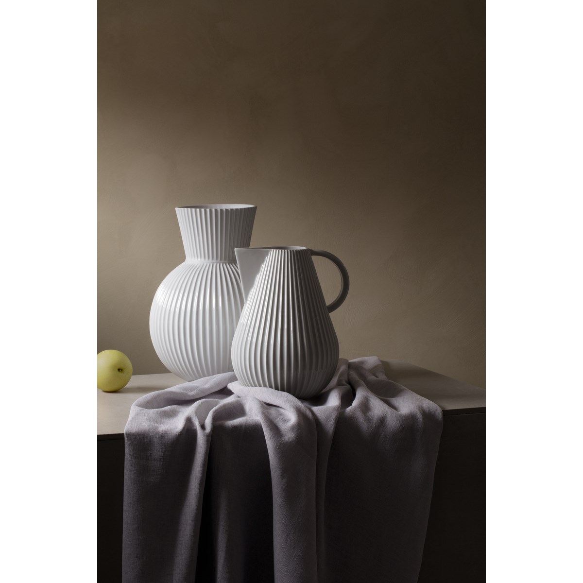 Lyngby Porcelæn Tura kanne/vase h27,5 hvit