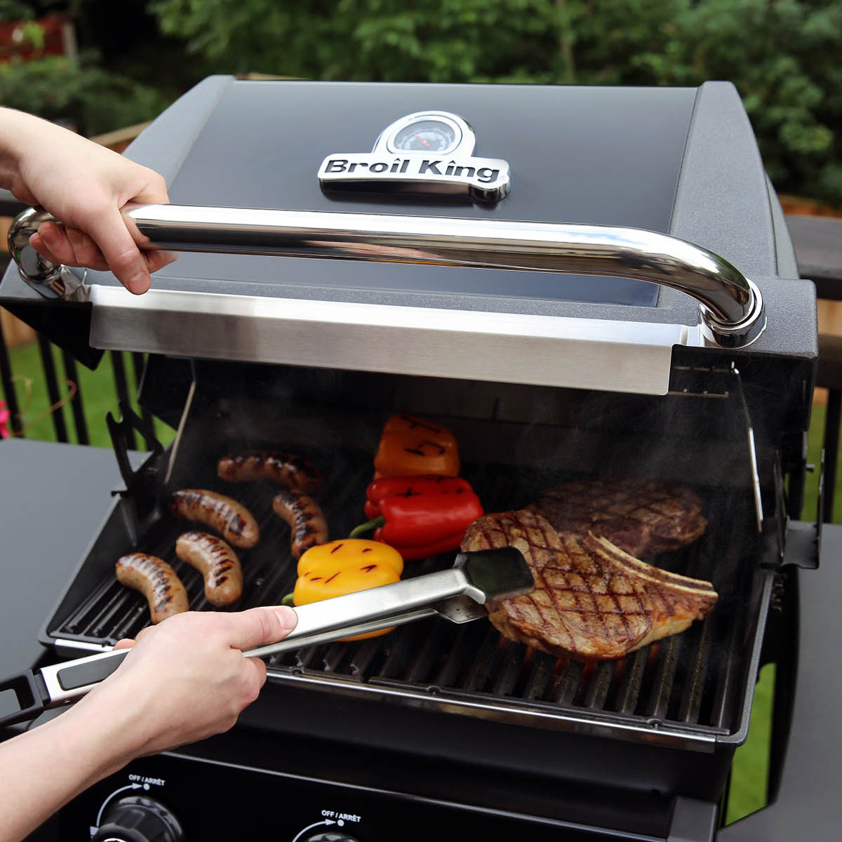 Broil King Gasolgrill Royal 340 Shadow med sidobrännare