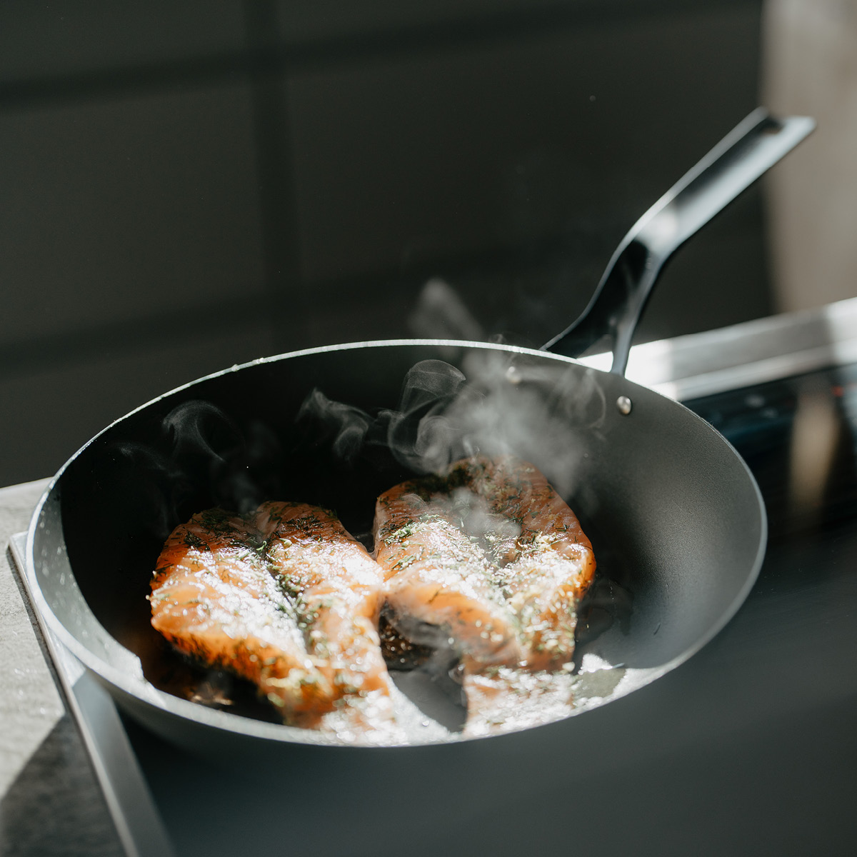 Heirol Blacksteel Kolstål Stekpanna 20 cm Svart