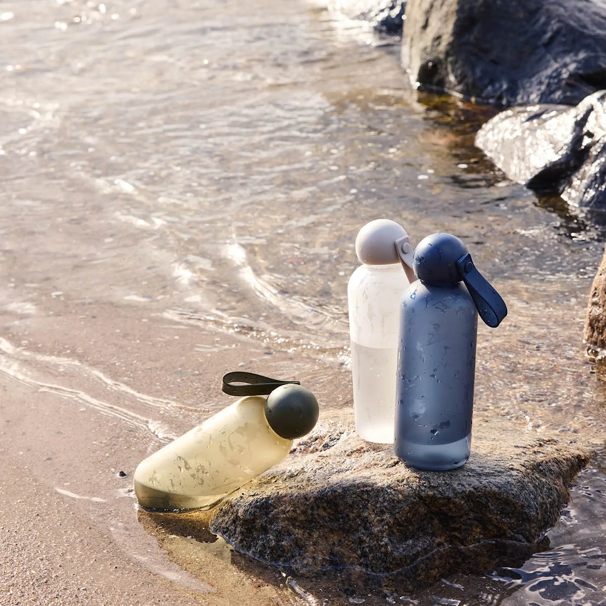 Sagaform Tom vattenflaska 65 cl blå