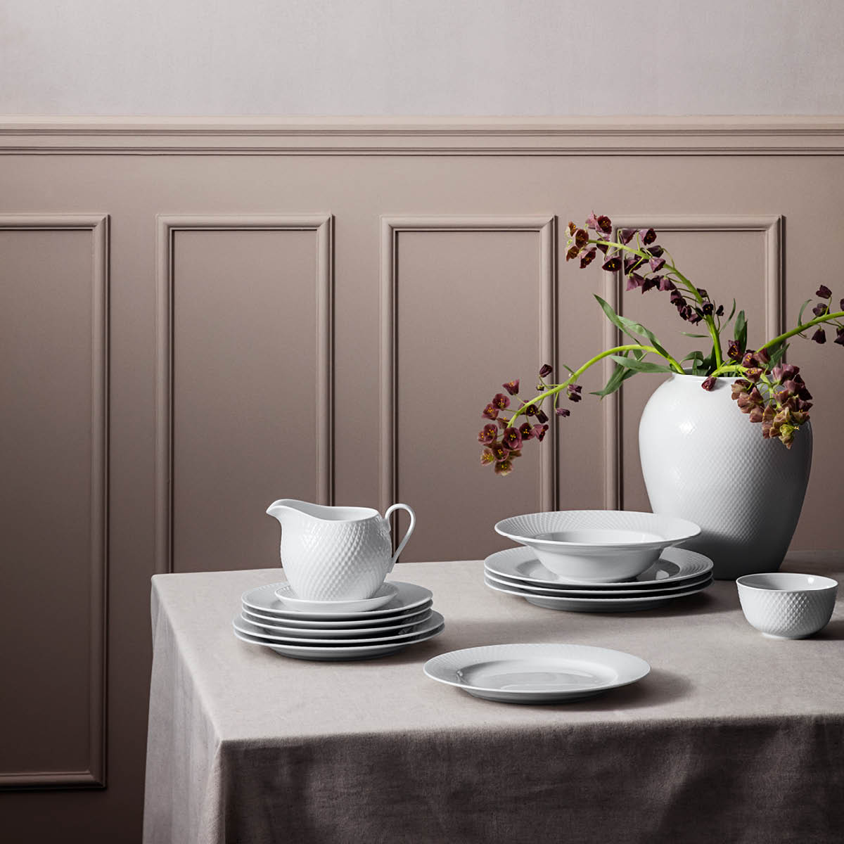 Lyngby Porcelæn Rhombe tallerken 23 cm hvit