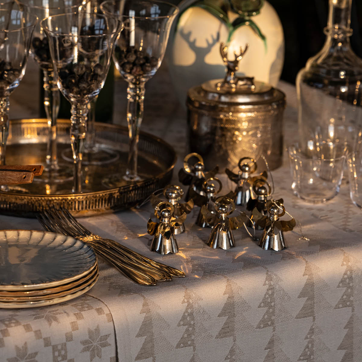 Ekelund Granar bordløper 35x120 cm ubleket