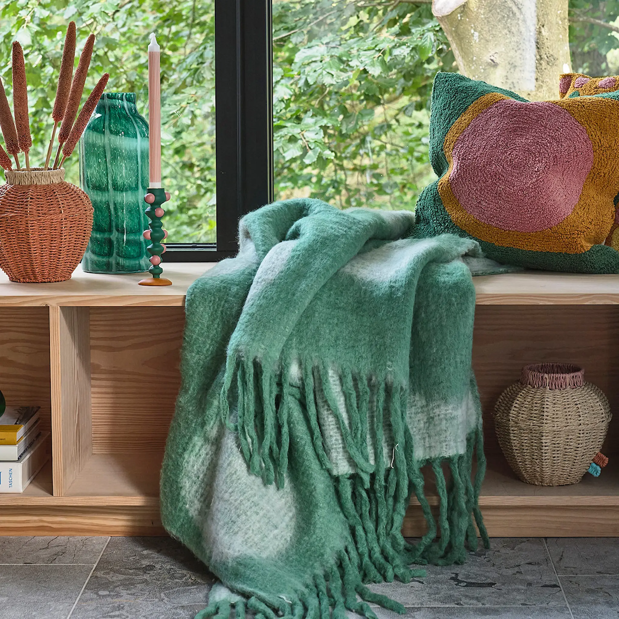 Villa Collection Styles Ljusstake med prickar 18 cm Grön/Rosa Polyresin