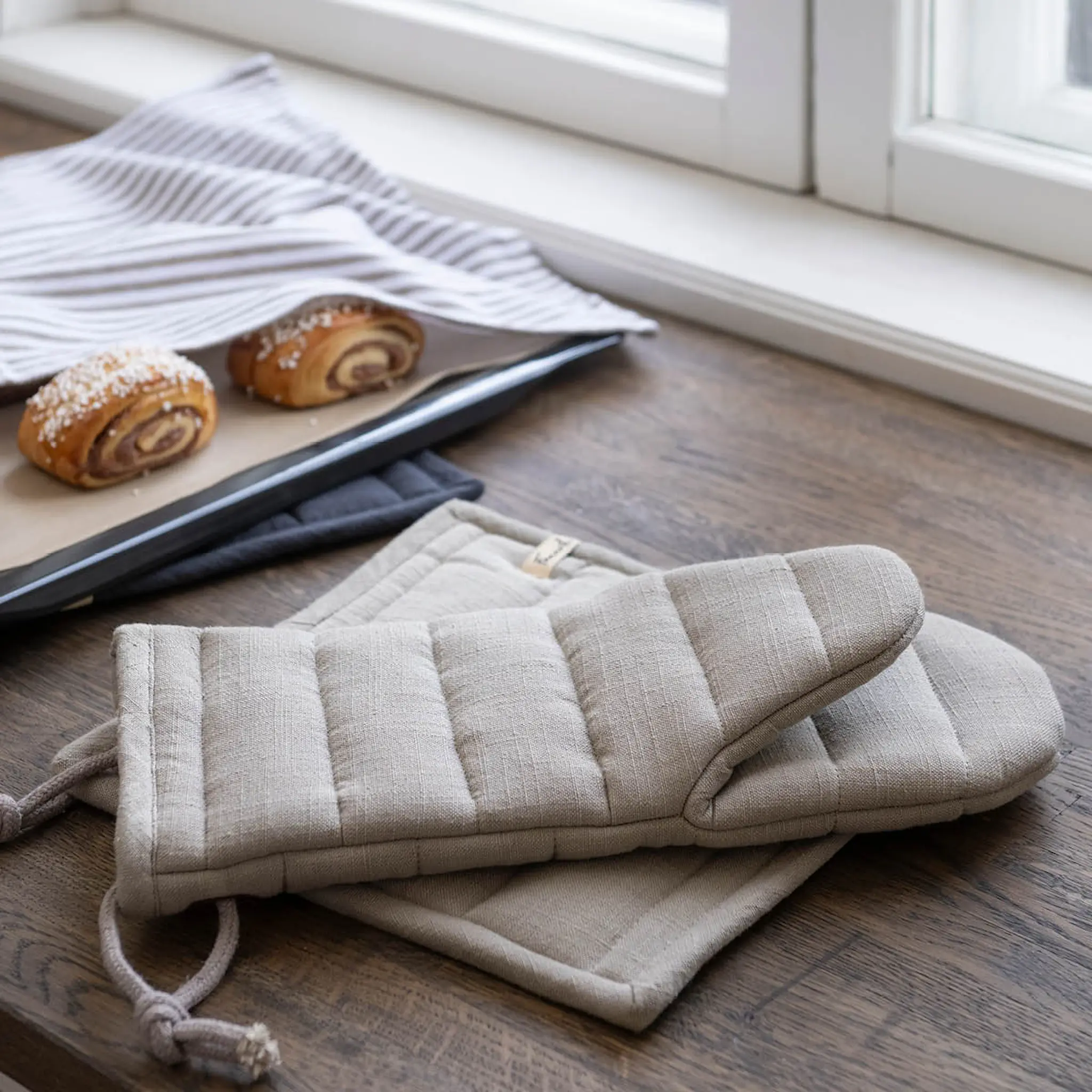 Fanni K Raitti grytvante 14x33 cm sand