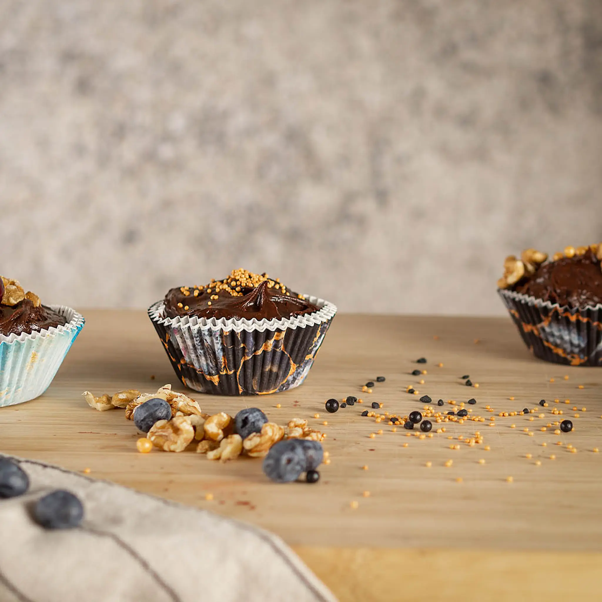 Modern House bAYk Muffinsform 7x5x3,5 cm 50-pack Svart/Guld