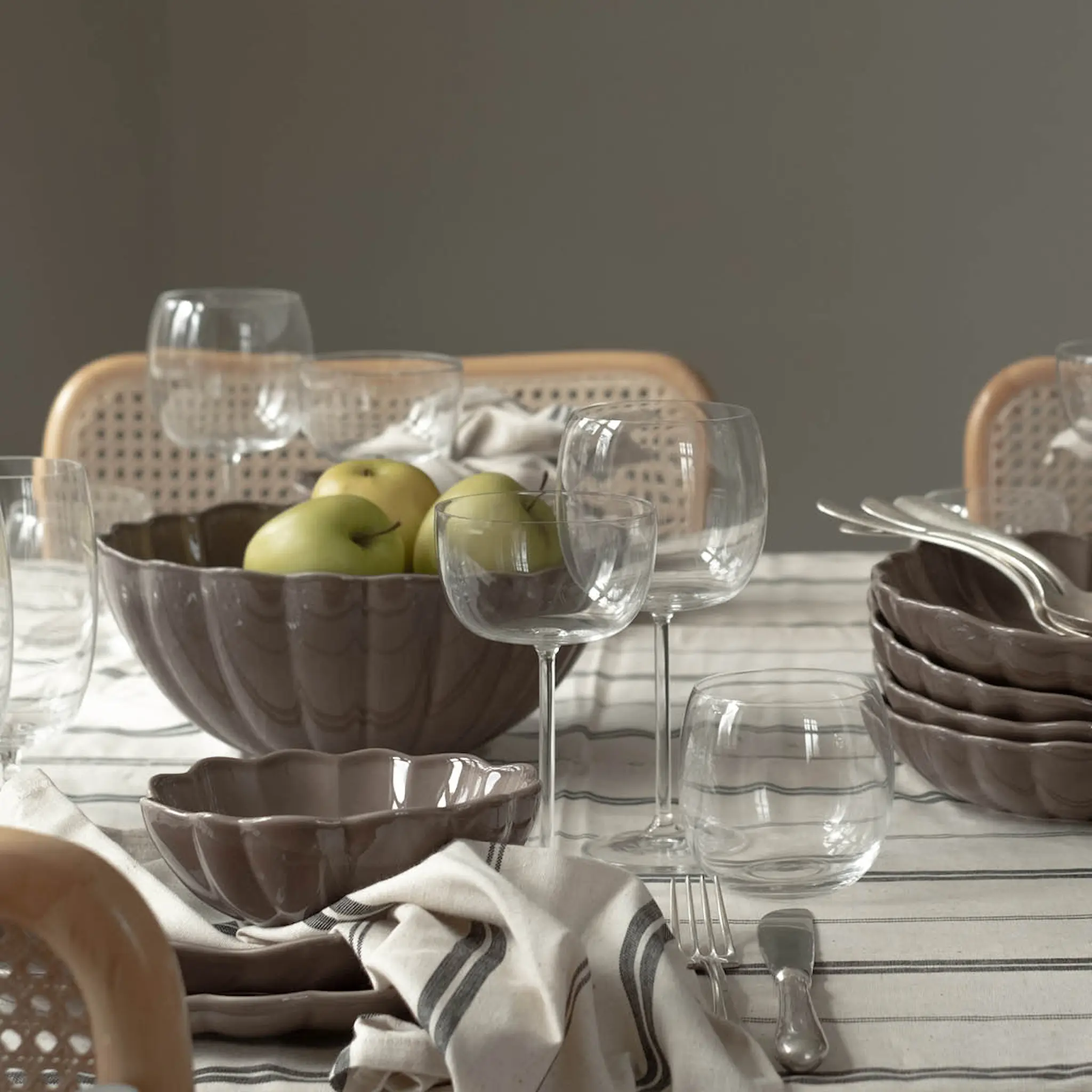 Stiernholm Lotus Pastalautanen 21,5 cm Sand