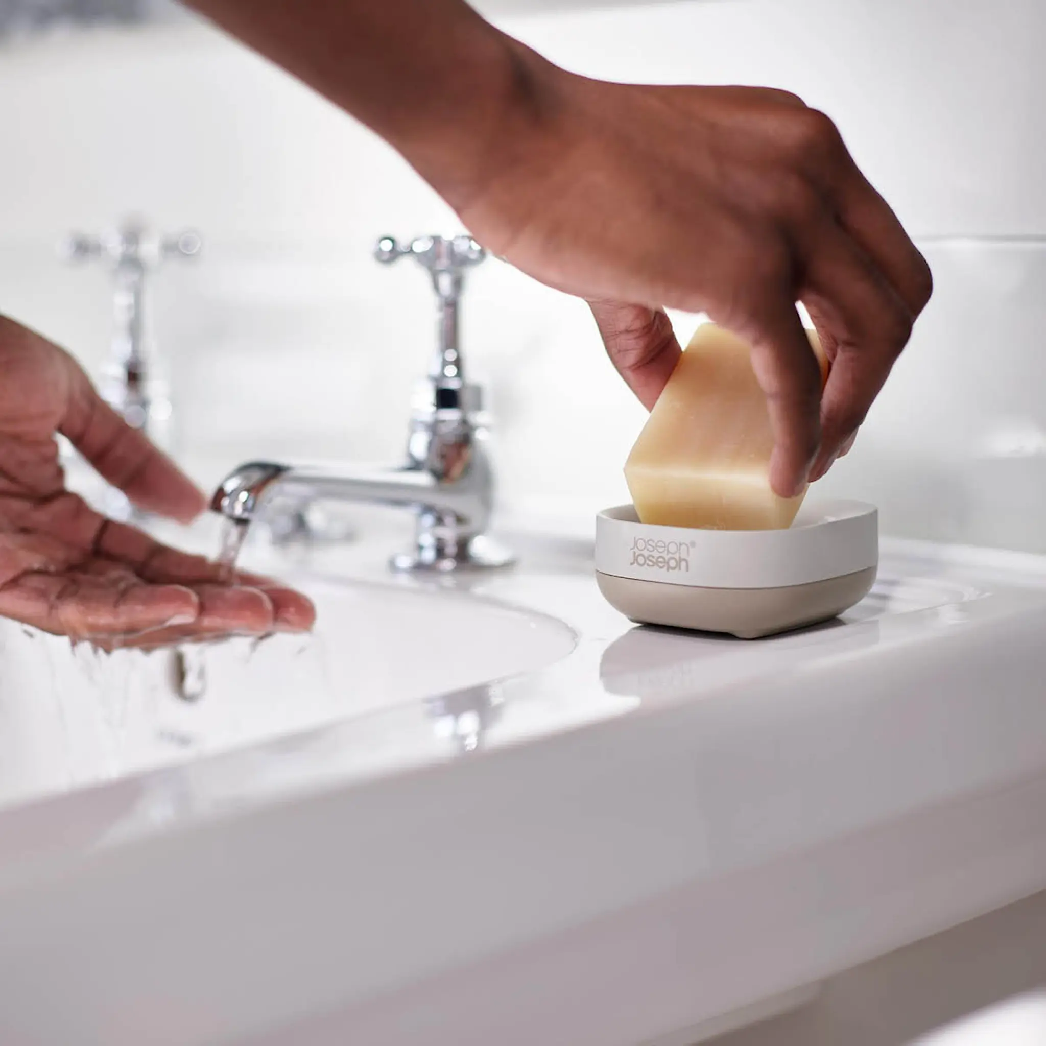 Joseph Joseph Slim Compact såpeskål 7,1x8,4 cm beige