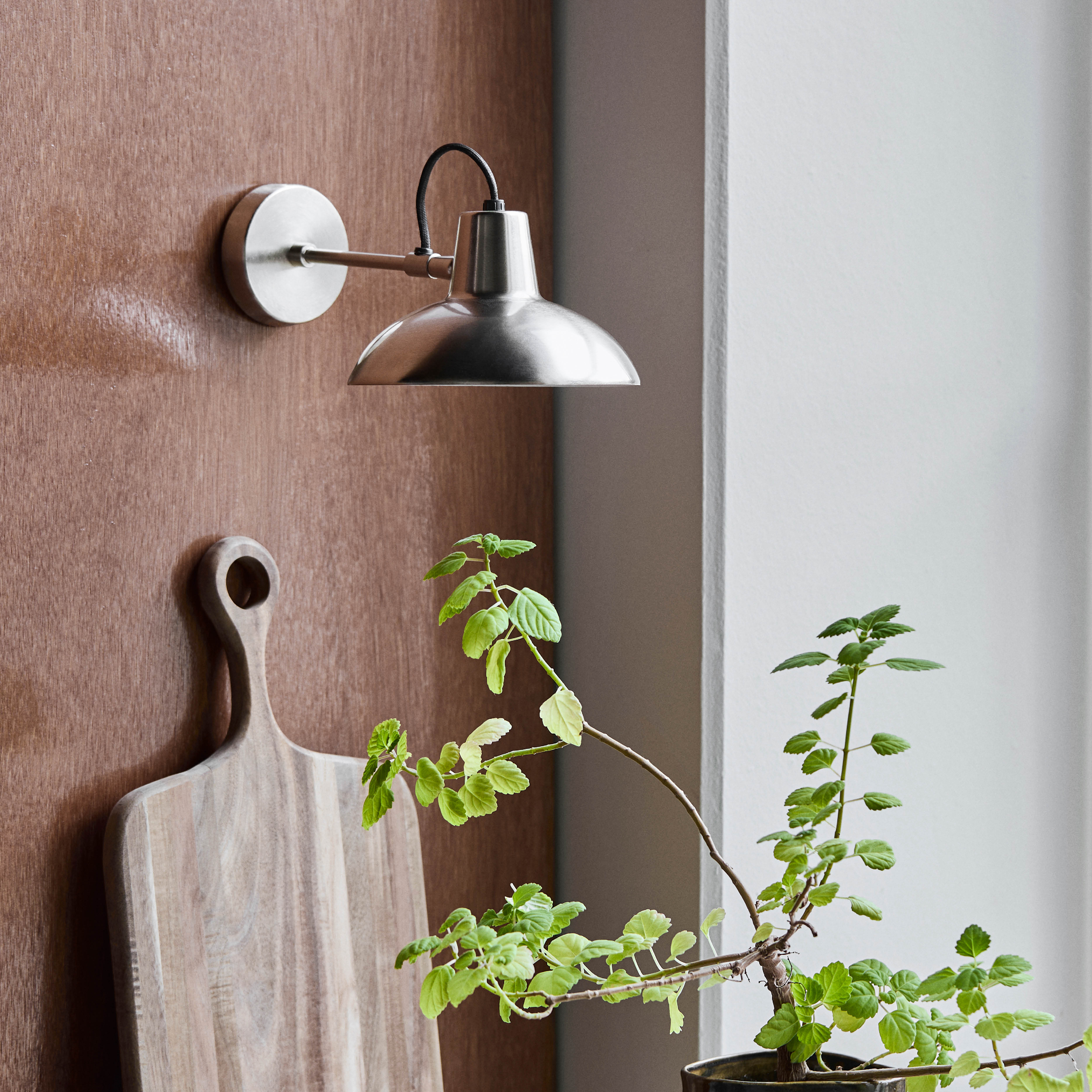 House Doctor Desk vägglampa 30x12 cm borstad silverfinish