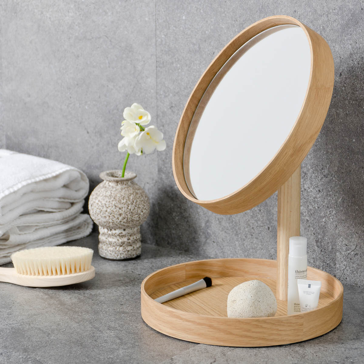 Wireworks Magnify Mirror Pöytäpeili 25 cm Tammi