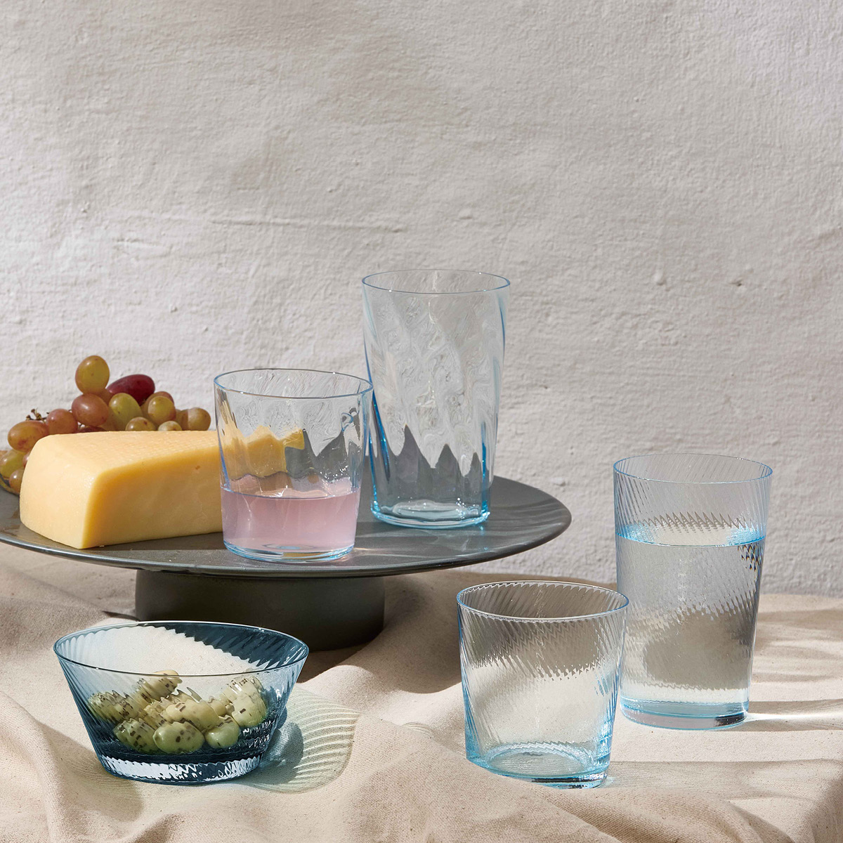 Aida Raw Unique Swirl Vesilasi 30 cl Light Blue