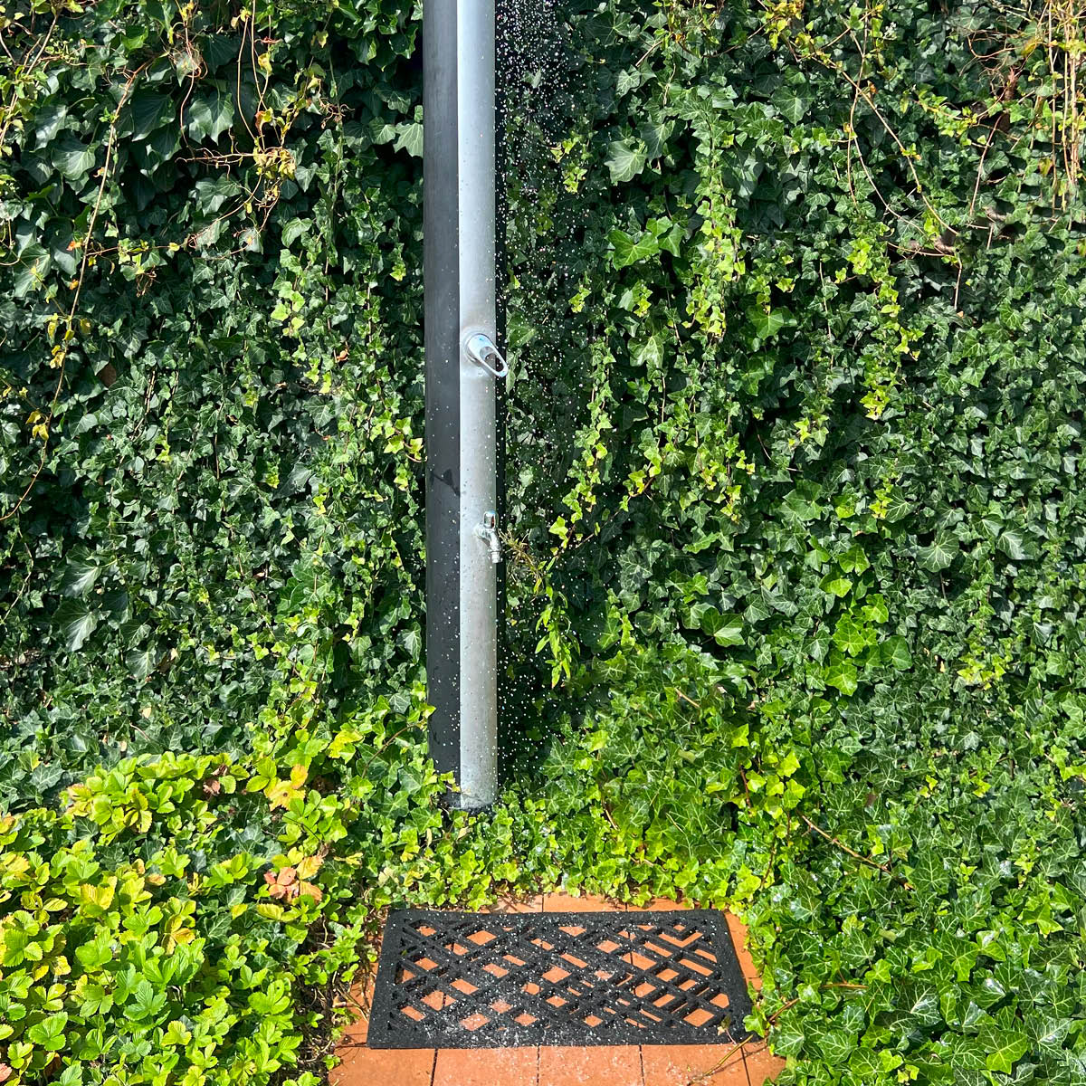 Tica Copenhagen Lines dørmatte gummi 40x60x1 cm svart