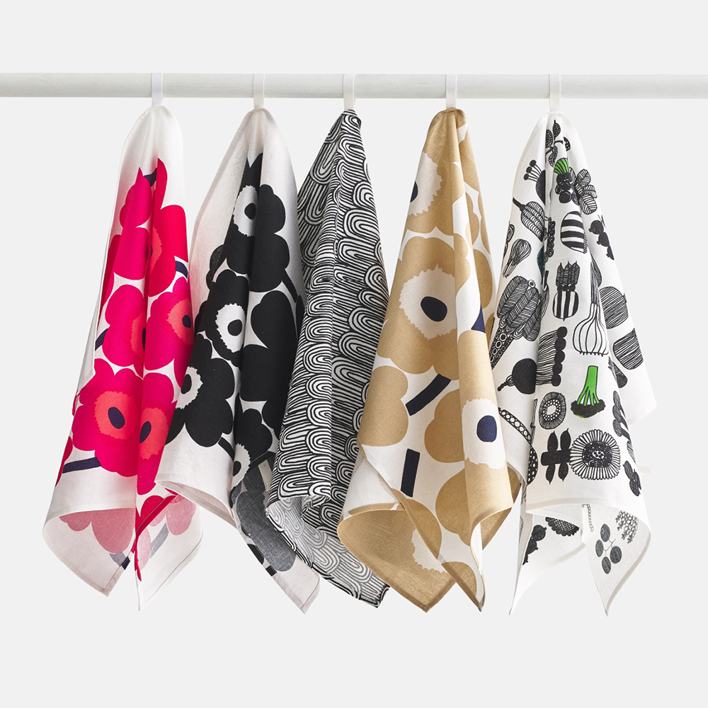 Marimekko Pieni Unikko kjøkkenhåndkle 47x70 cm 2 stk hvit/beige/mørkblå