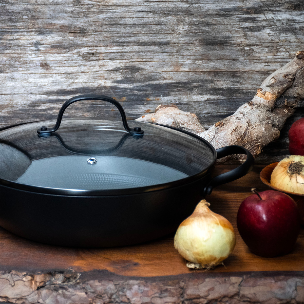 Satake Traktörpanna gjutjärn med Honeycomb keramisk beläggning 30 cm