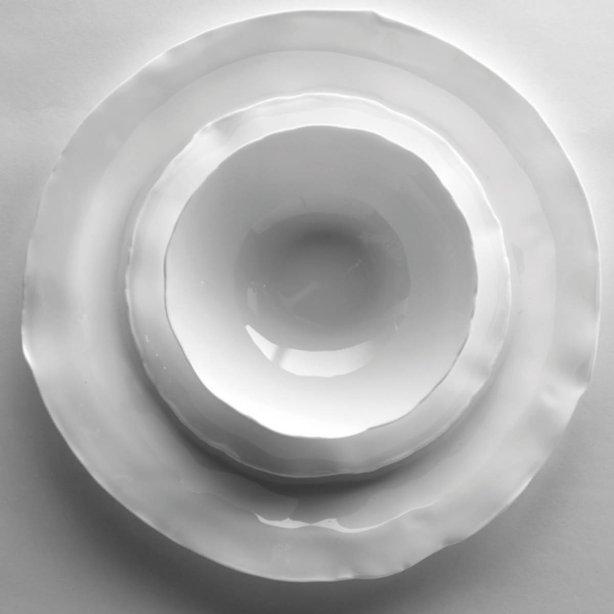 Serax Perfect Imperfection tarjoiluvati M 30x30x2 cm valkoinen