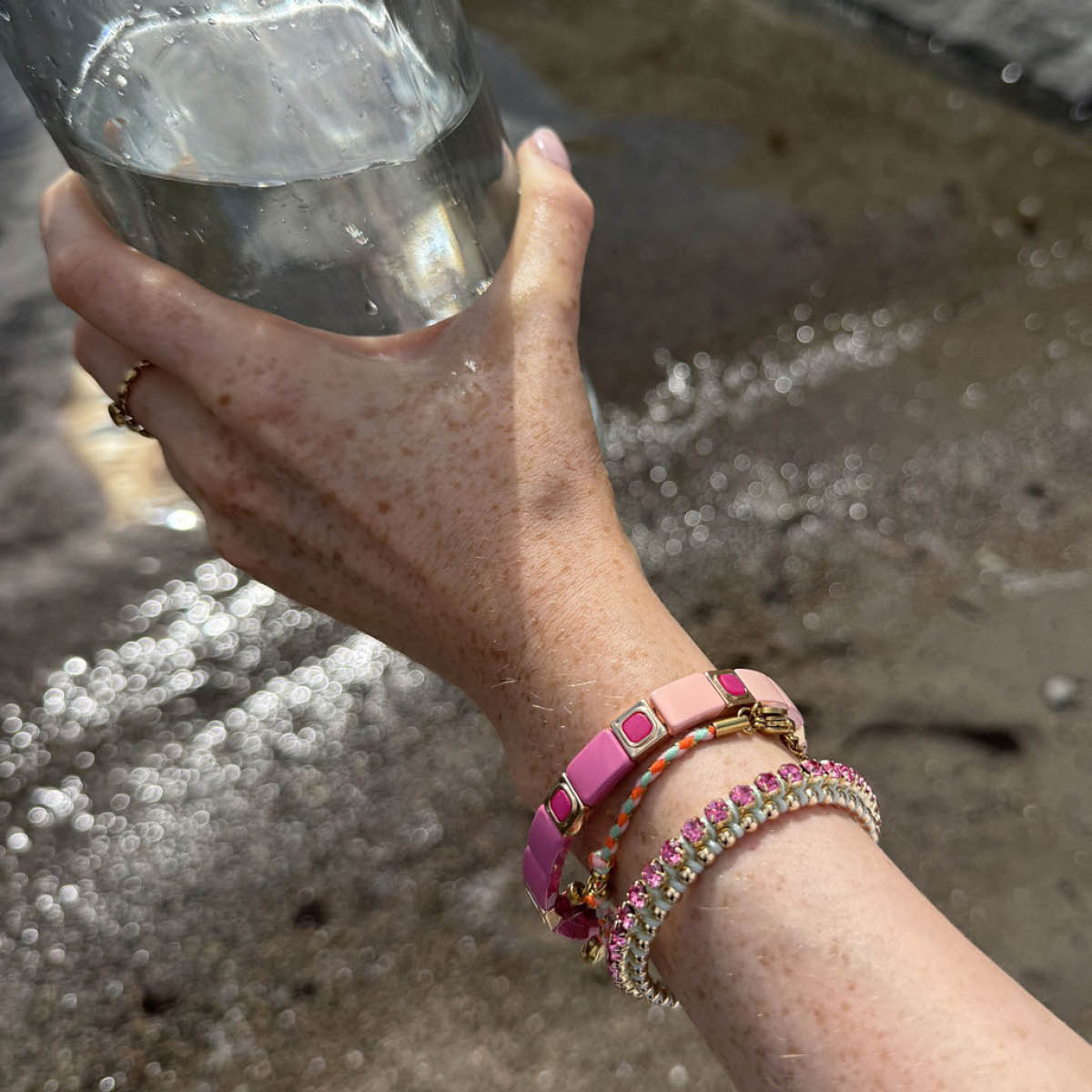 A&C Oslo AS Enamel Tiles Stone Line armbånd rosa/gull