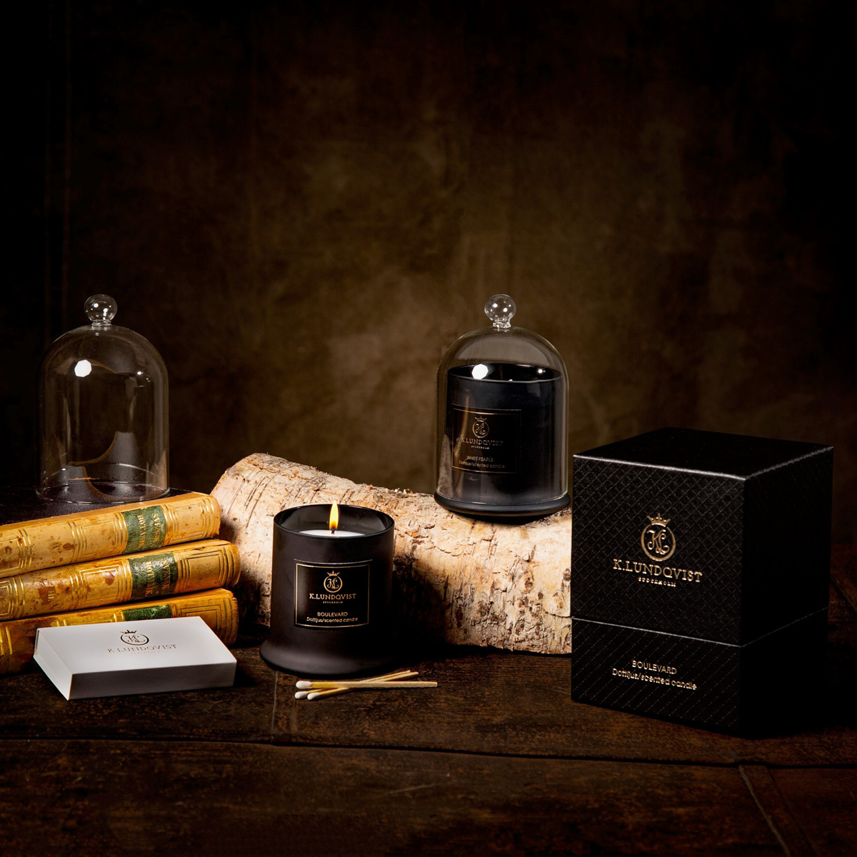 K. Lundqvist Stockholm Doftljus med glaskupa oud