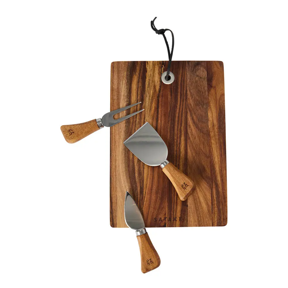 Ostesett med skjærebrett og 3 kniver akasie