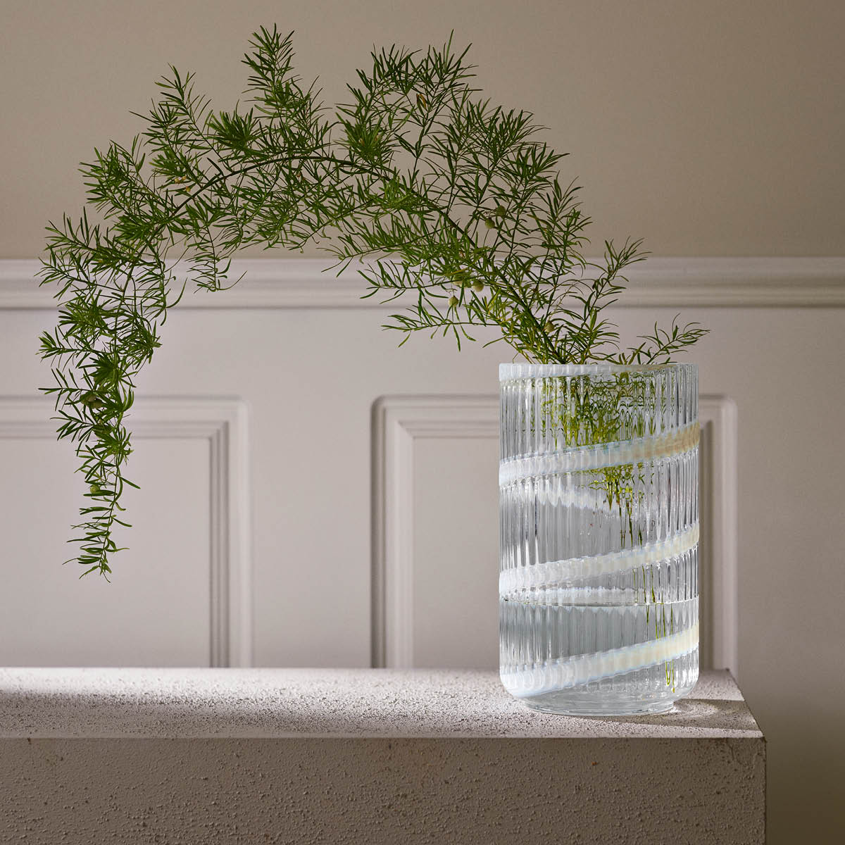 Lyngby Porcelæn Vas munblåst glas 20,5 cm swirl white