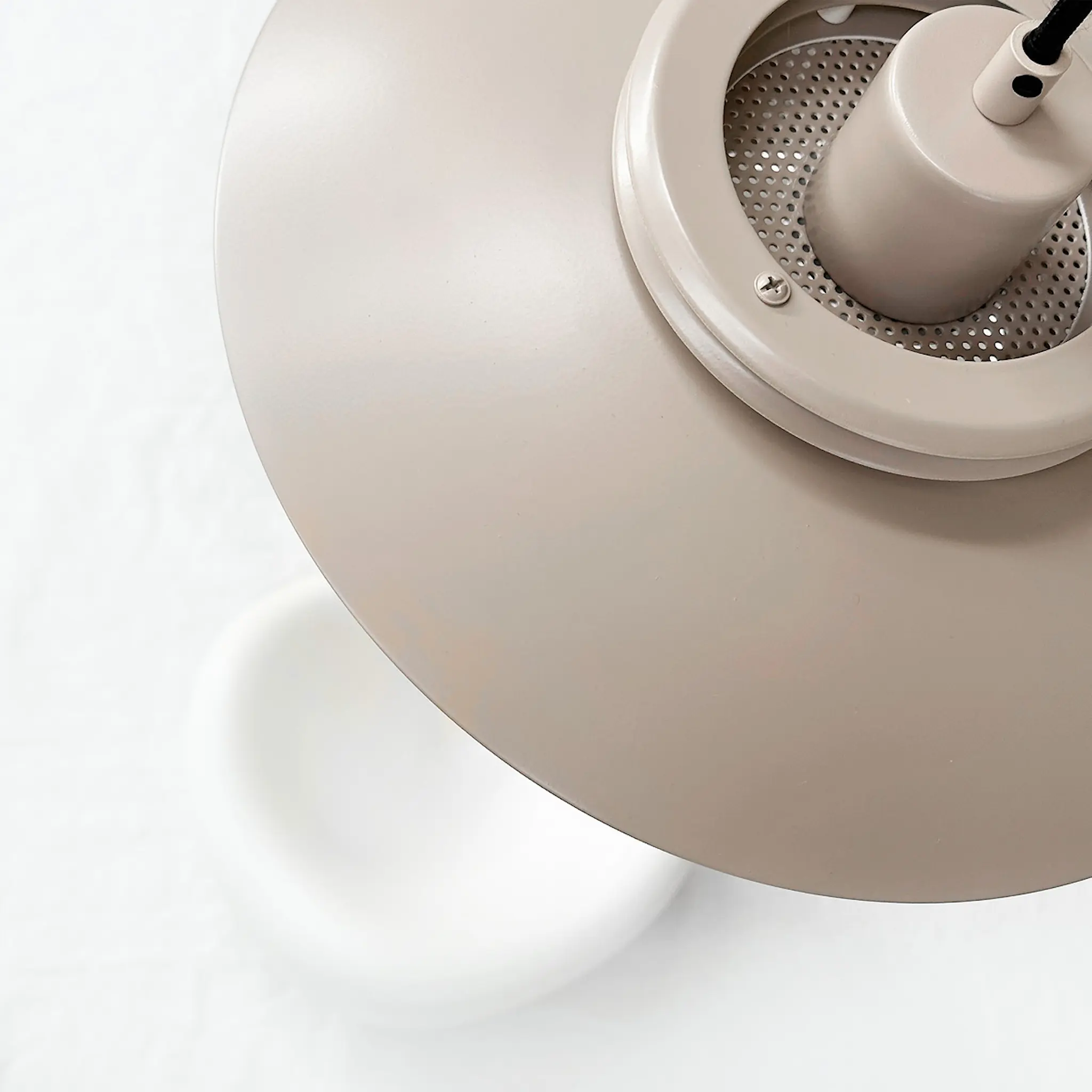 Dyberg Larsen EJKA mini pendellampa 24 cm beige