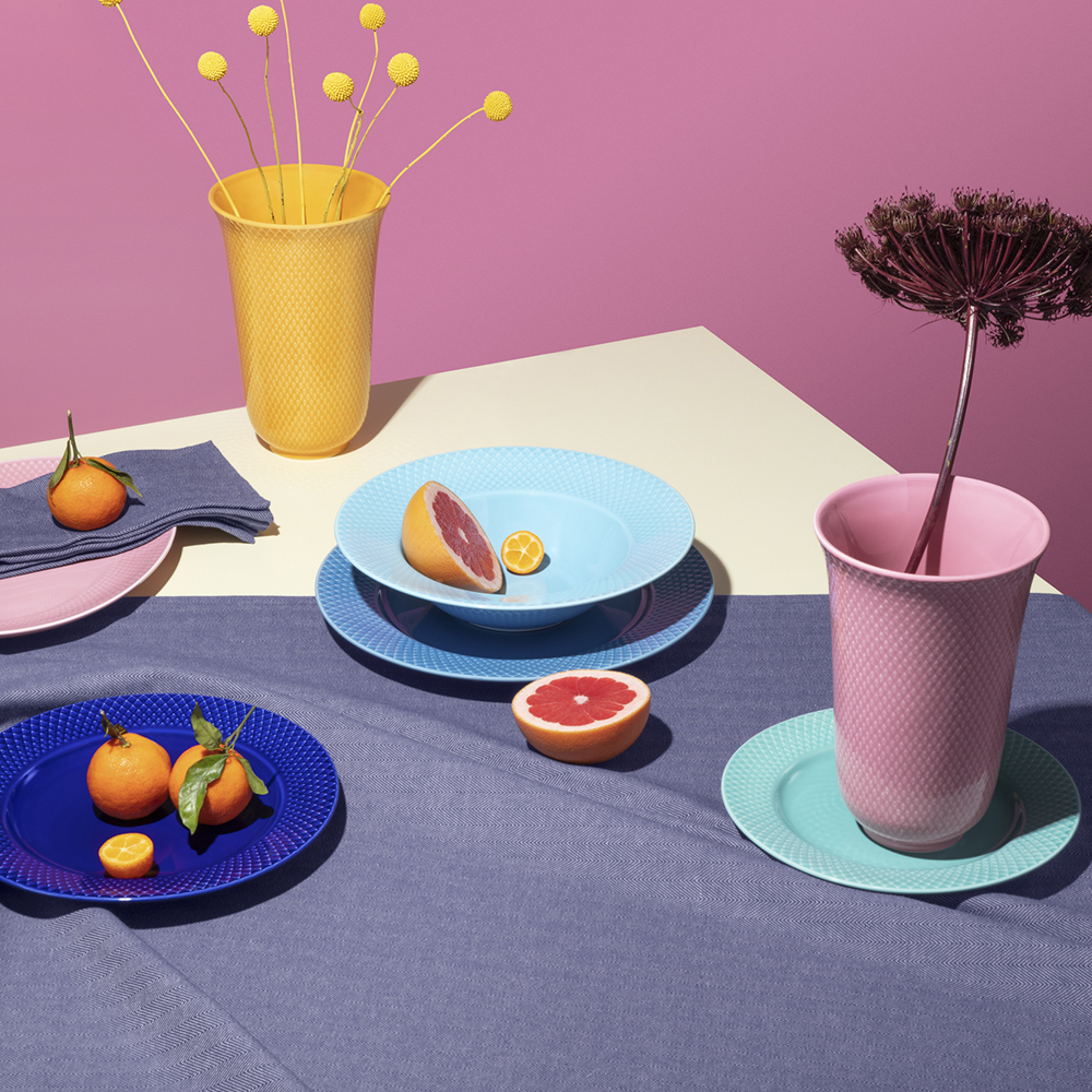 Lyngby Porcelæn Rhombe Color Serveringsfat Ovalt 28.5x21.5 cm Rosa