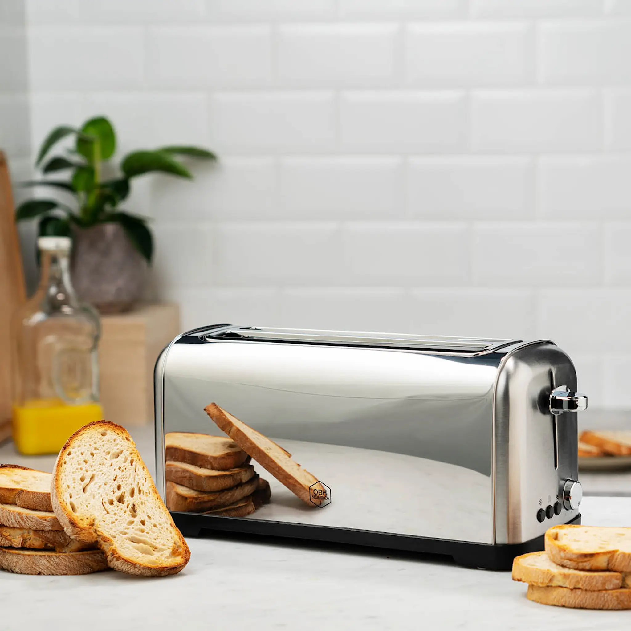 OBH Nordica Metropolitan Toaster Leivänpaahdin 4 viipaletta