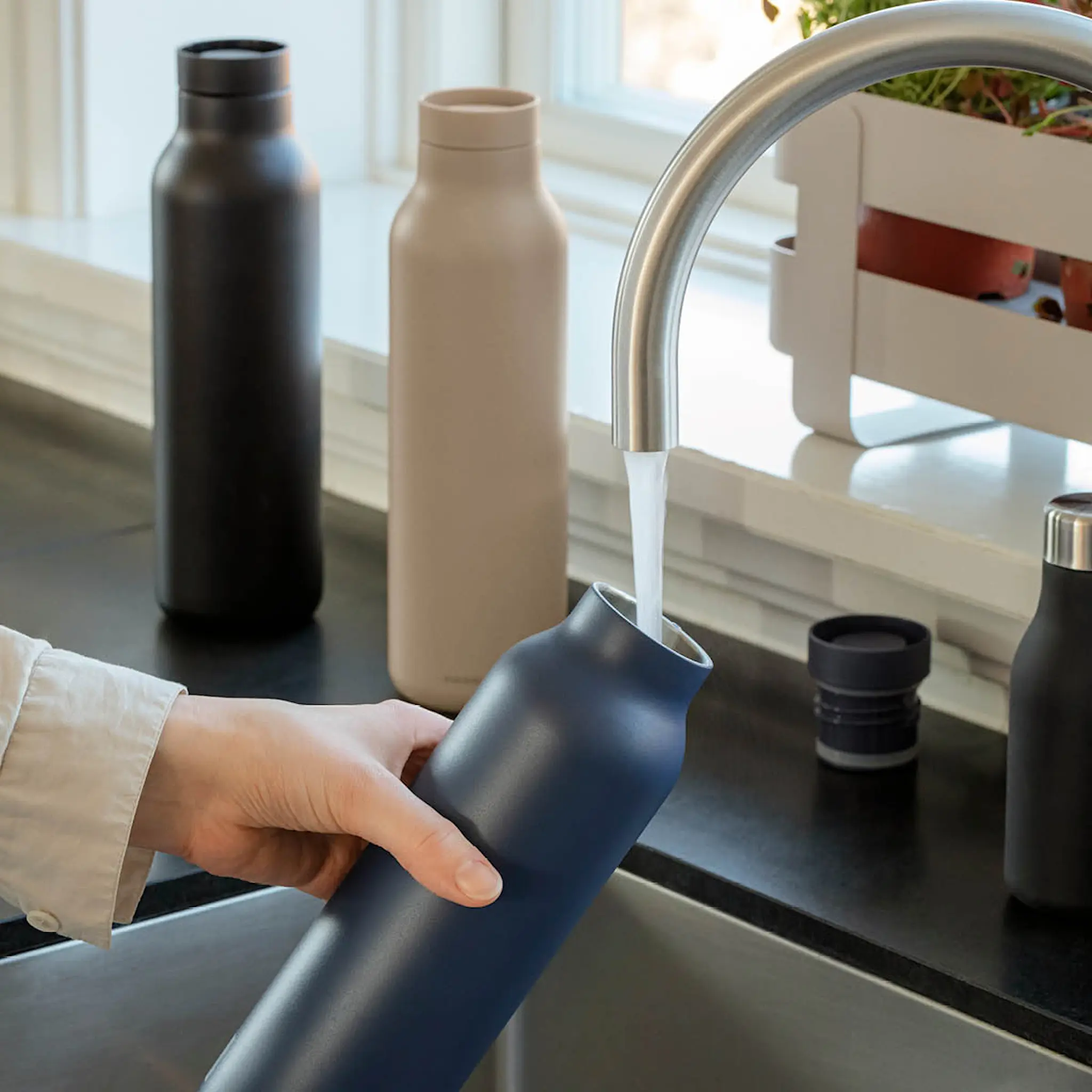 Eva Solo To Go Urban termoflaske 0,7L caramel cream hover