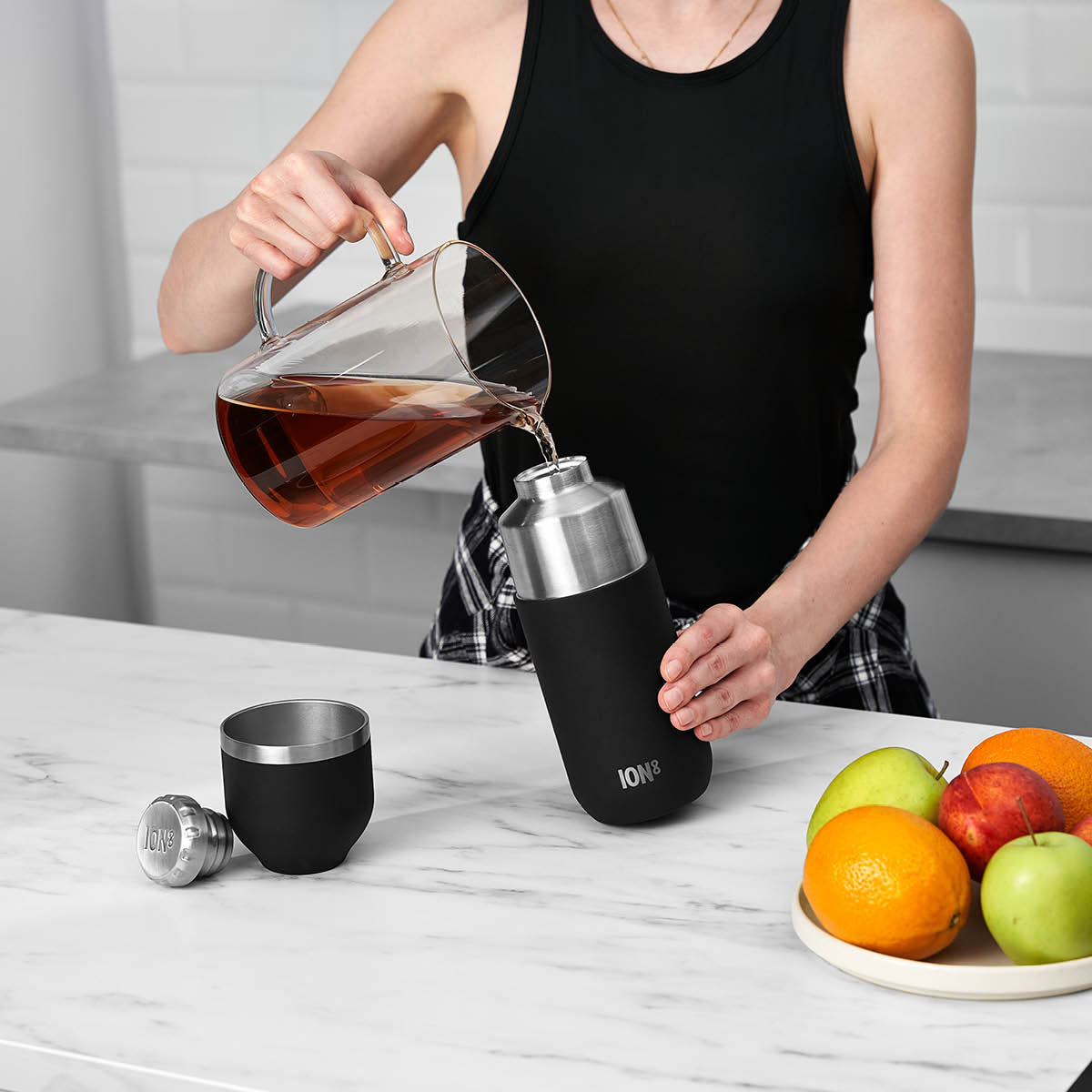 ION8 Luma termosflaska med kopp 0,7 L svart