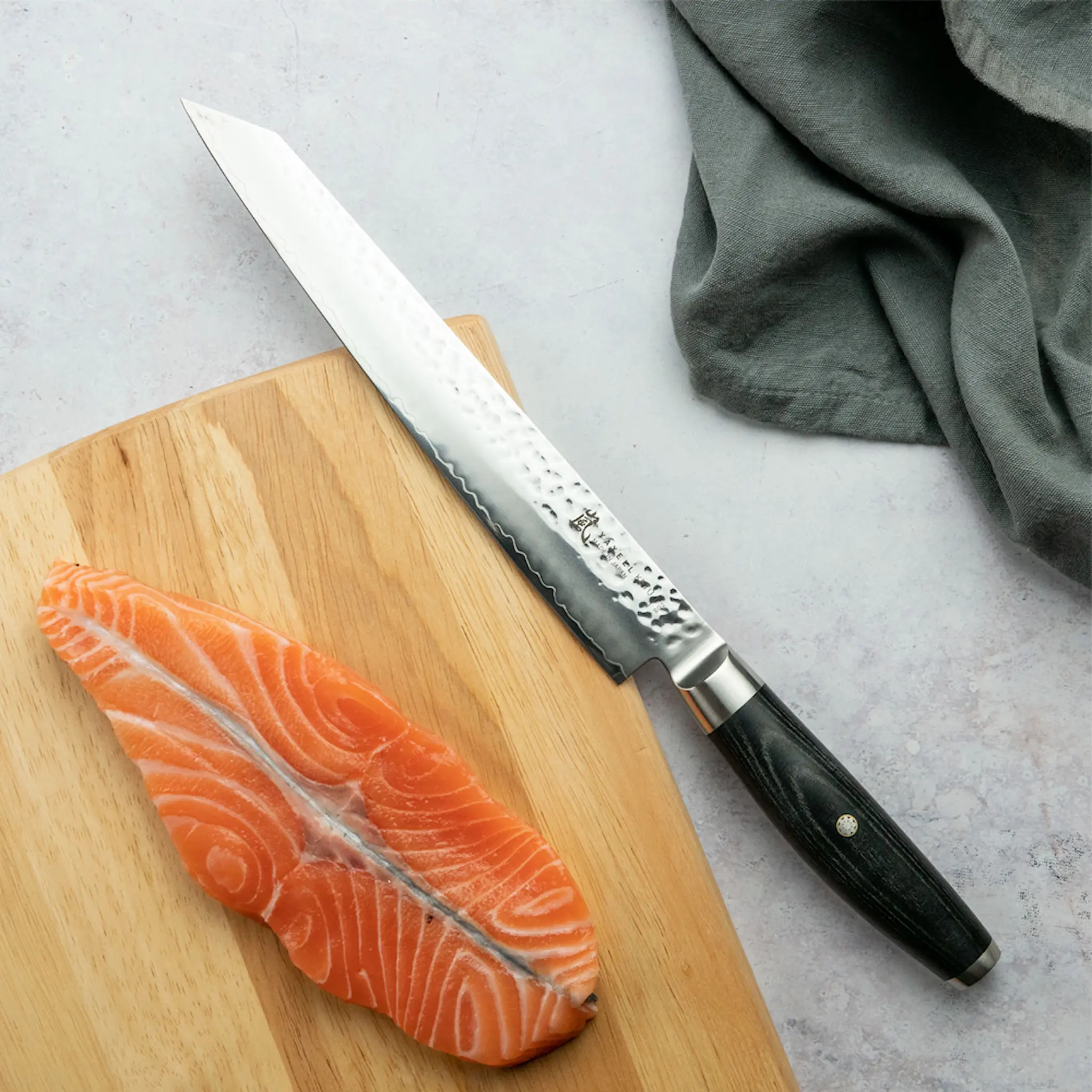 Yaxell Ketu Trancherkniv 23 cm