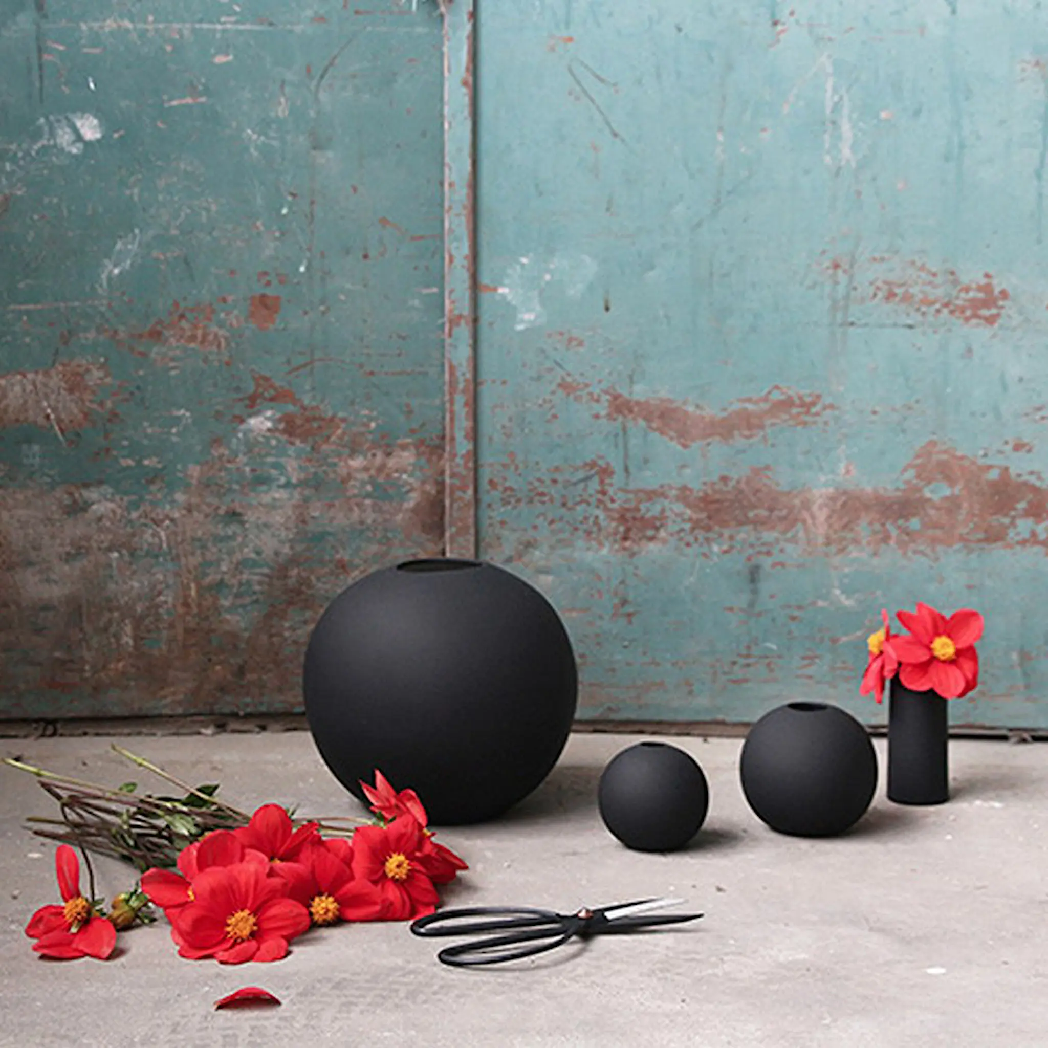 Cooee Ball Vas 20 cm Svart