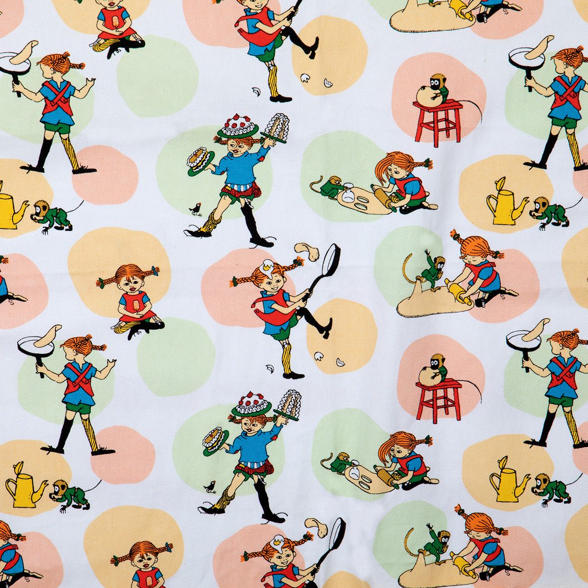 Martinex Pippi L baker forkle 70x70 cm flerfarget