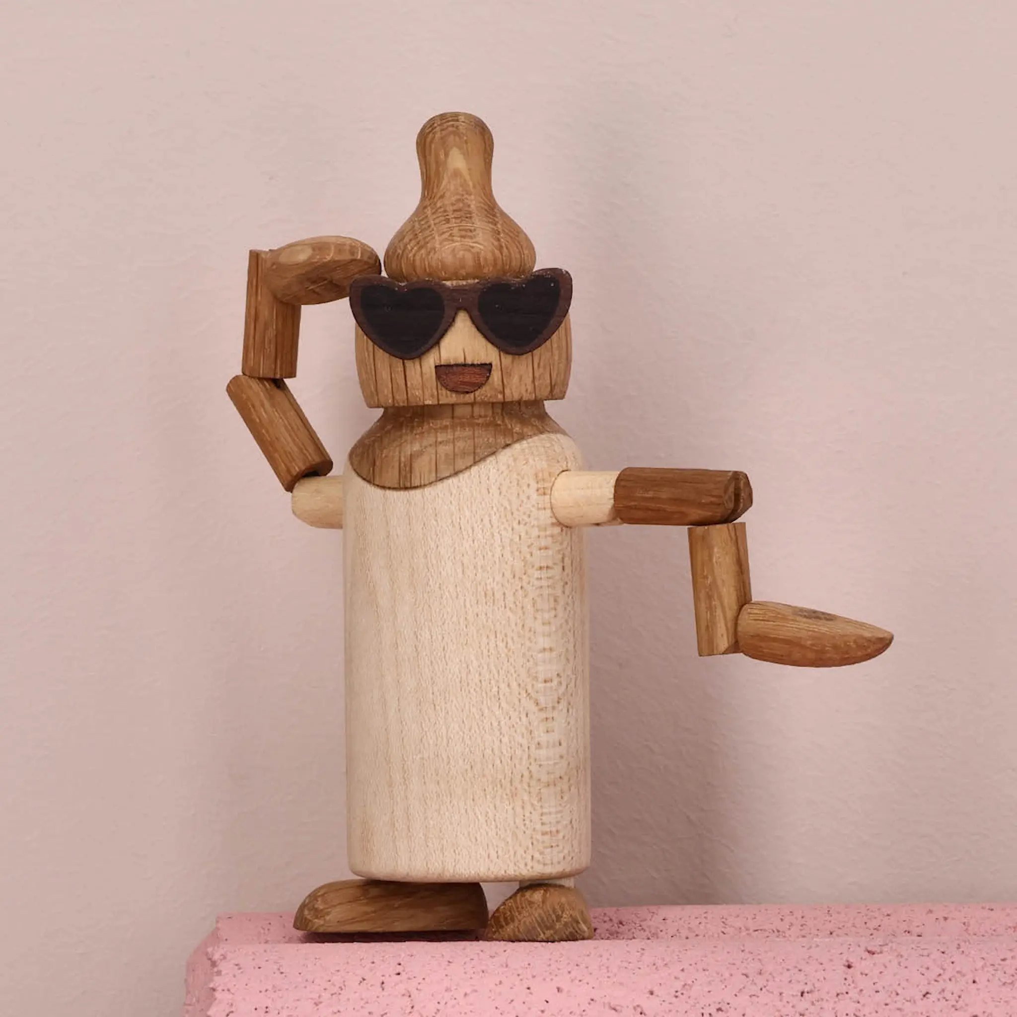 Spring Copenhagen Woodies Billie Bottle träddekoration babyflaska 11,6 cm lönn