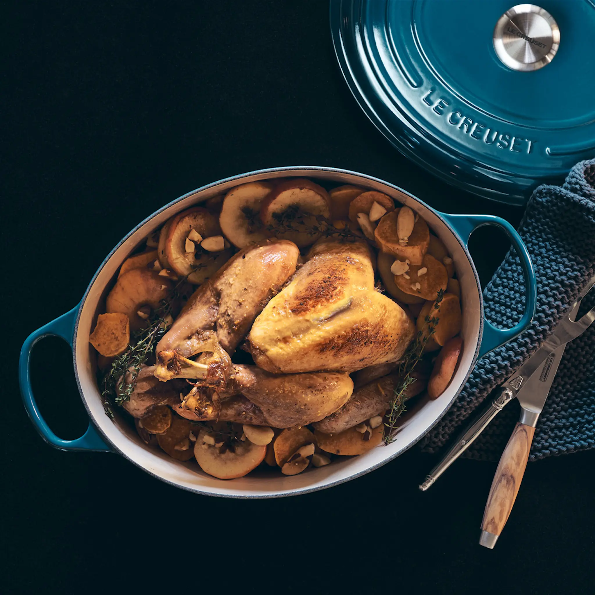 Le Creuset Signature gjutjärnsgryta oval 31 cm 6,3 L deep teal