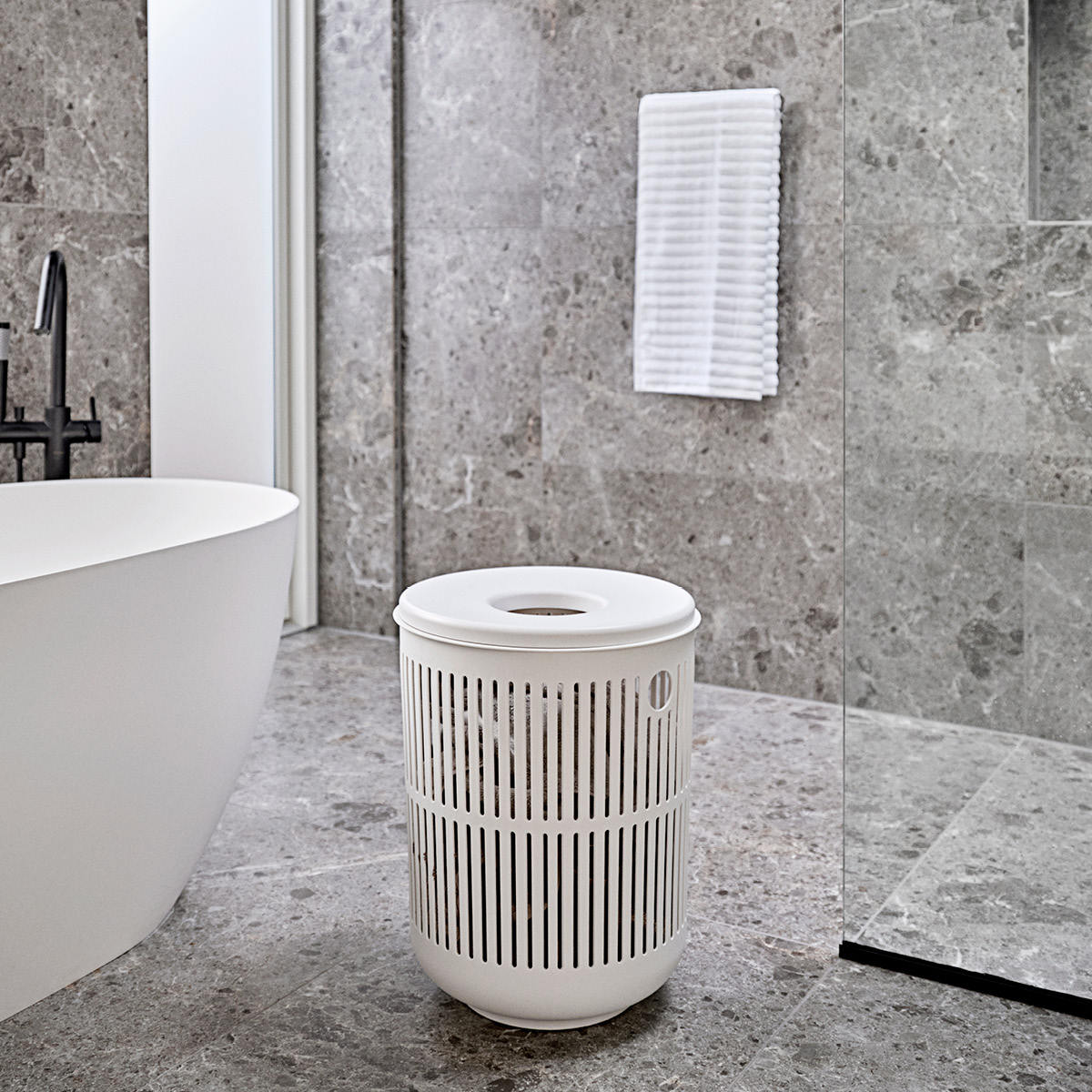 Zone Ume tvättkorg 54 cm vit