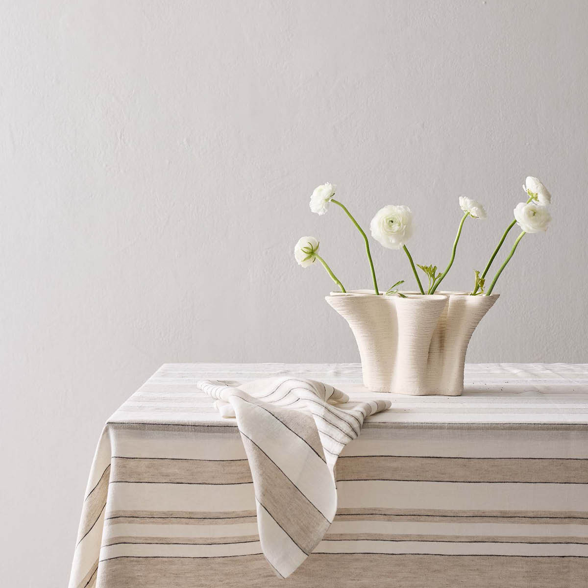 Tell Me More Noah tygservett 50x50 cm beige stripe