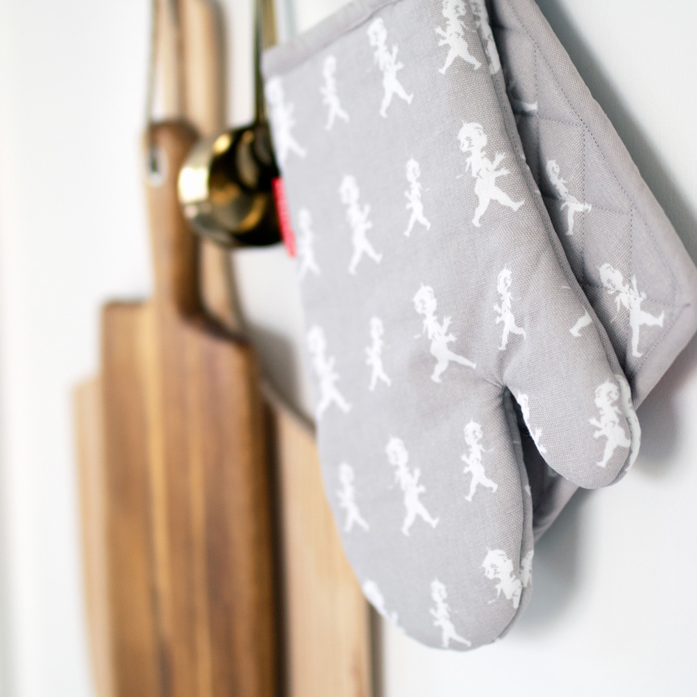 SOLSTICKAN Grytlapp 22x22 cm Grå